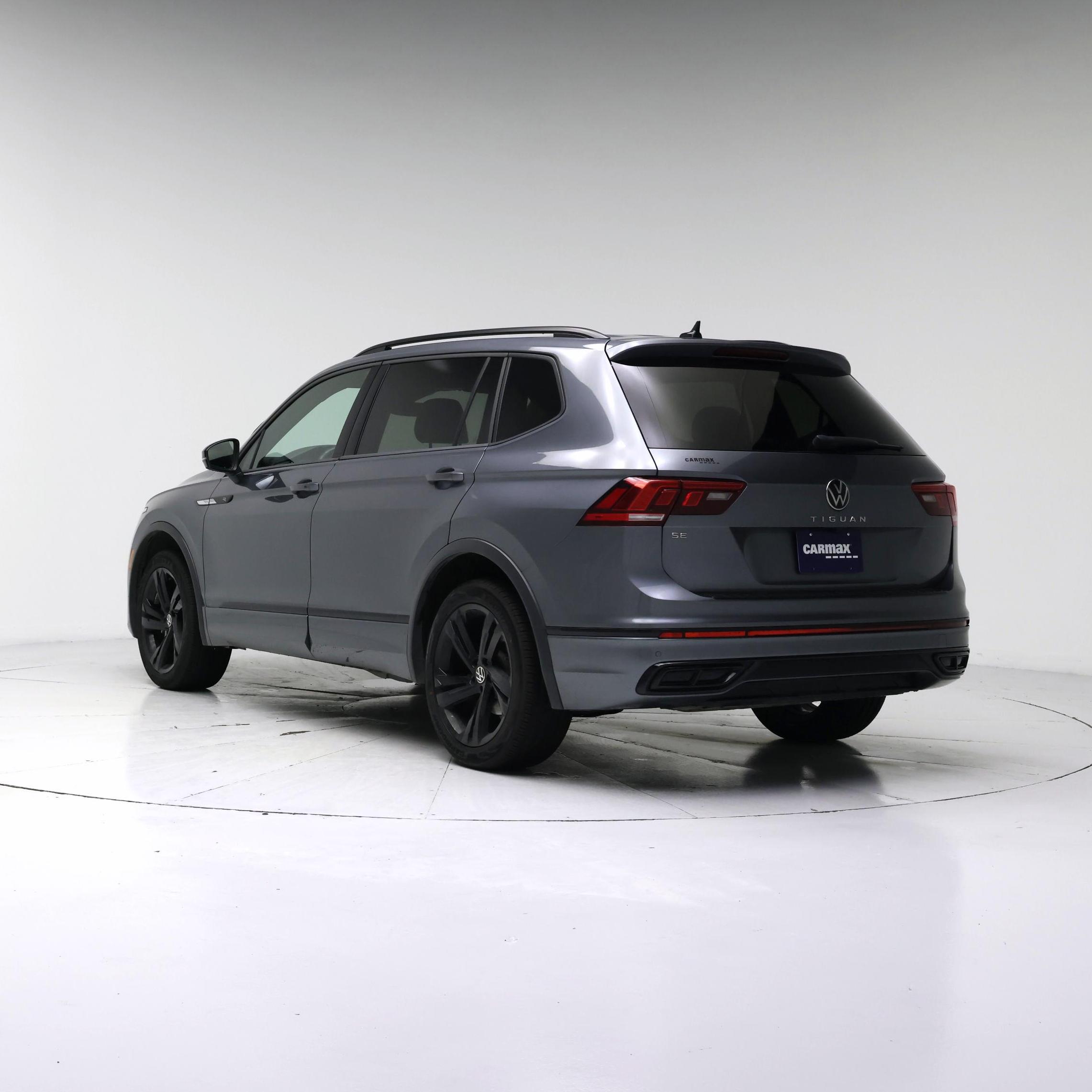 Thumbnail: 2023 Volkswagen Tiguan - 2