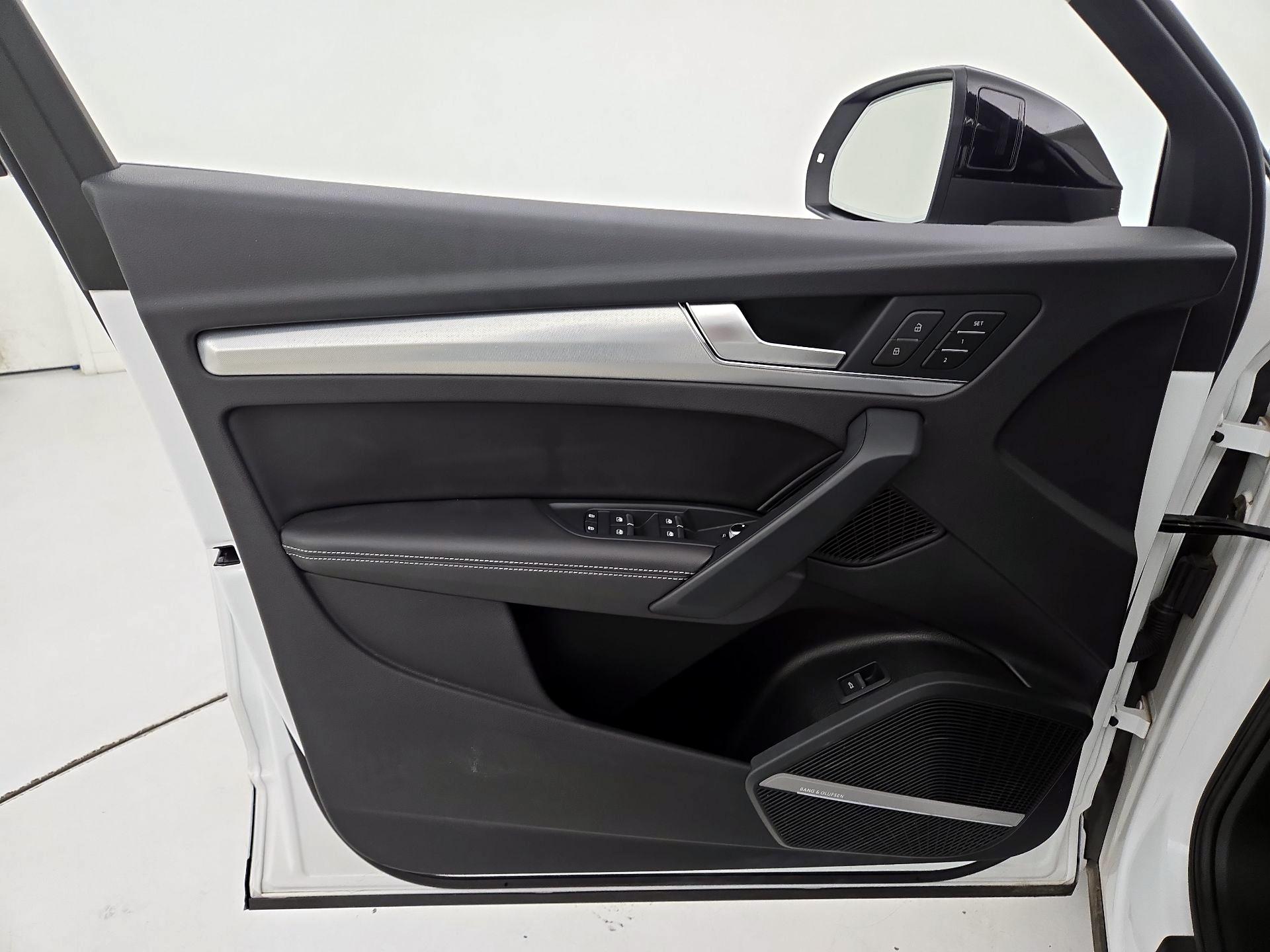 Thumbnail: 2022 Audi Q5 - 12