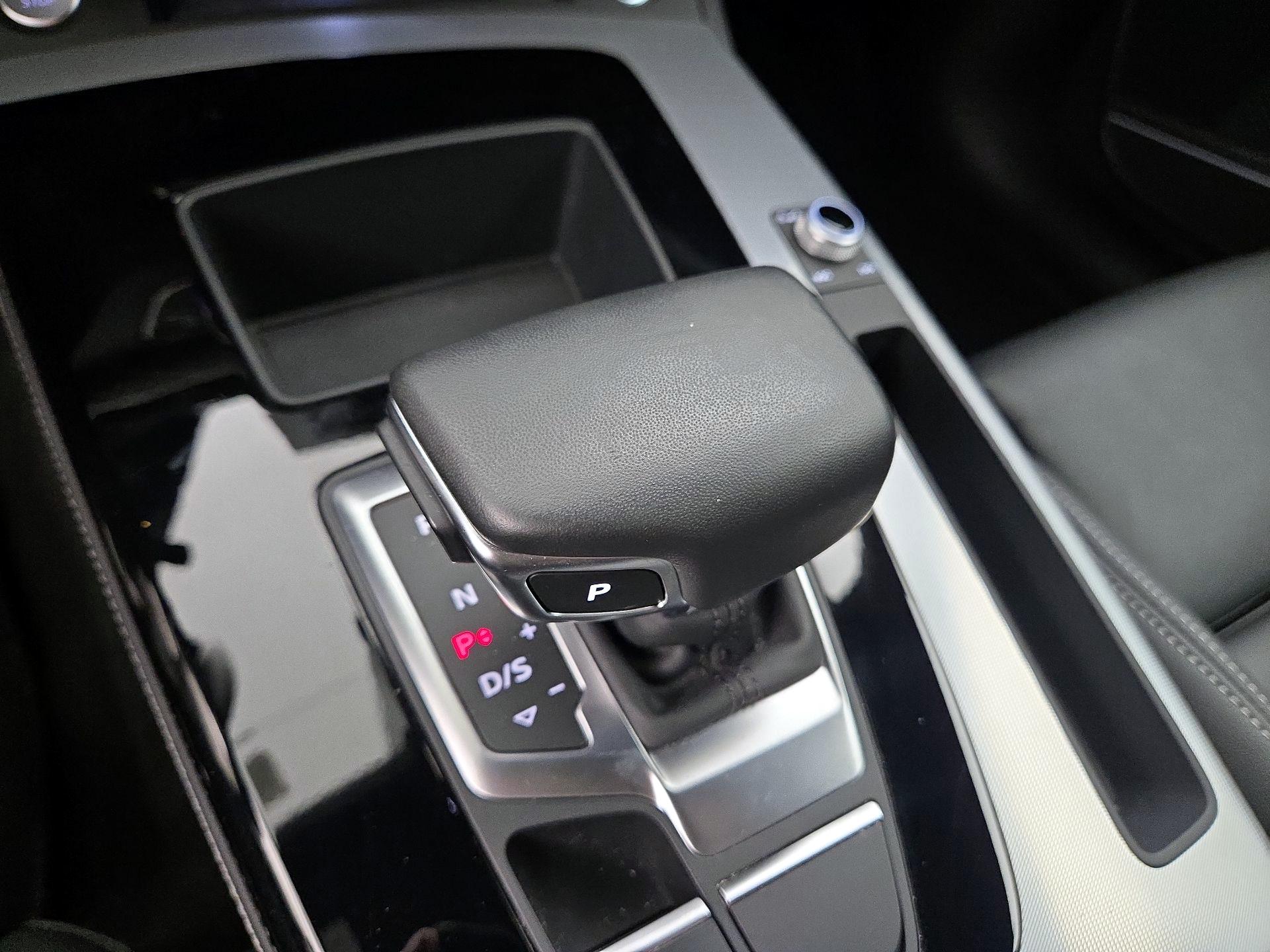 Thumbnail: 2022 Audi Q5 - 18