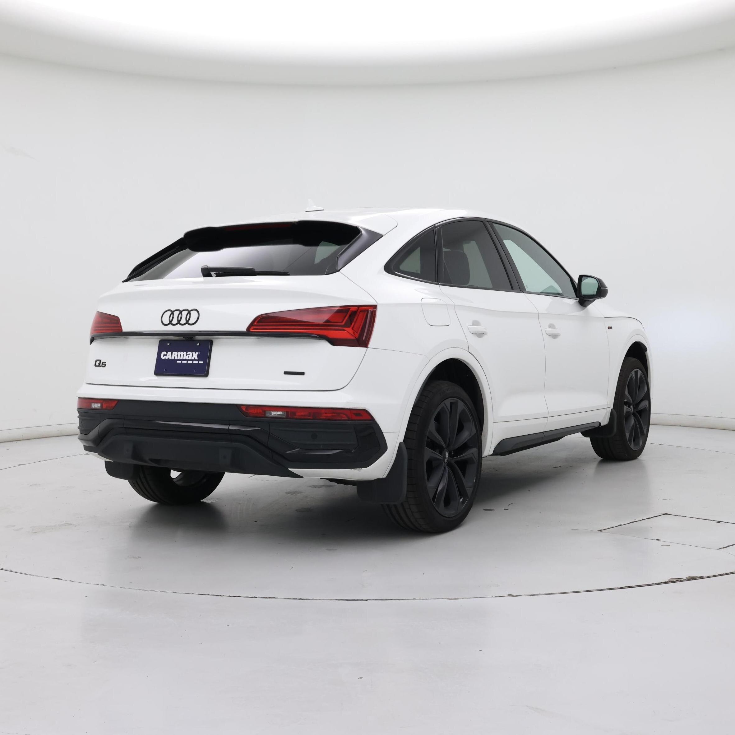 Thumbnail: 2022 Audi Q5 - 8