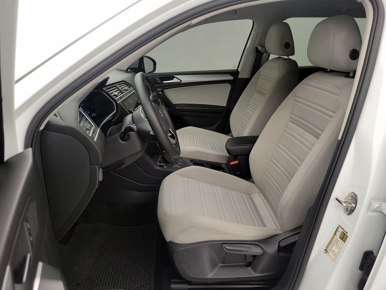 2024 Volkswagen Tiguan S - Photo 12