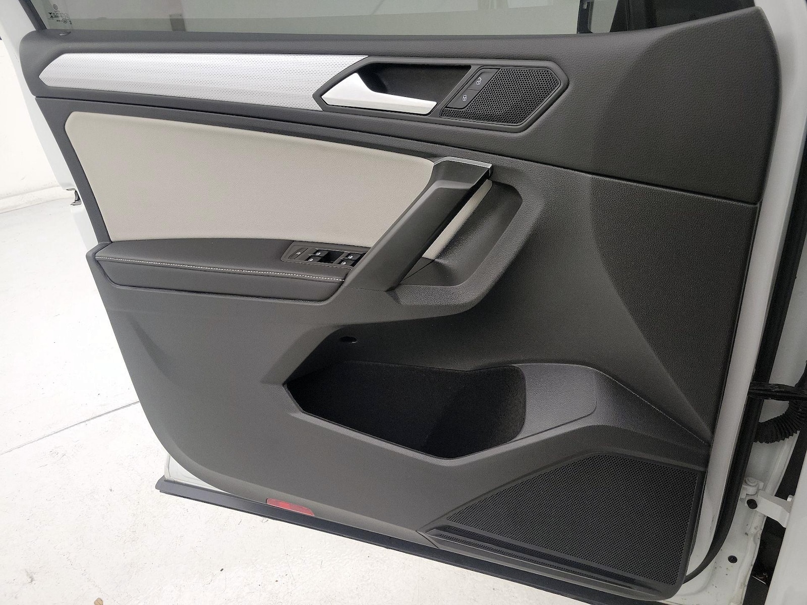 2024 Volkswagen Tiguan S - Photo 13
