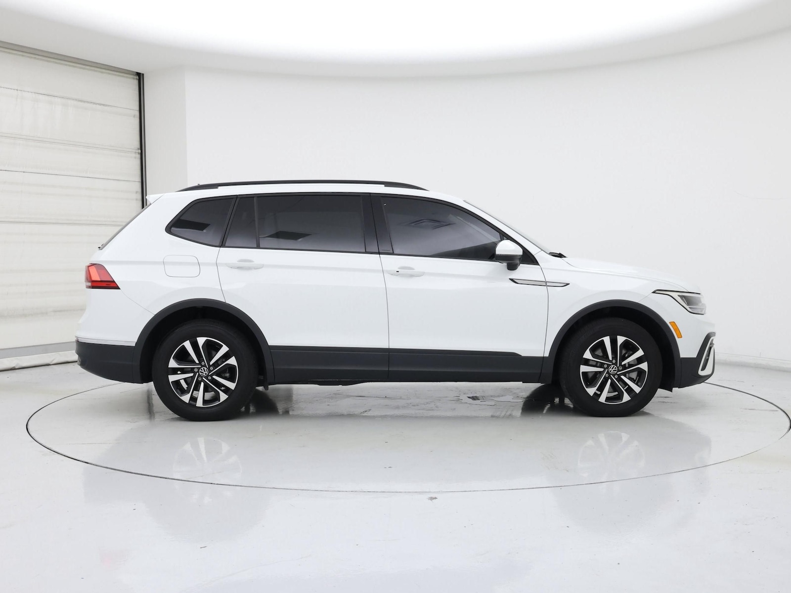 2024 Volkswagen Tiguan S - Photo 8