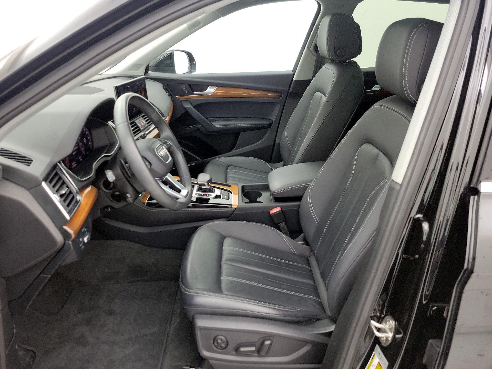 Thumbnail: 2023 Audi Q5 - 11