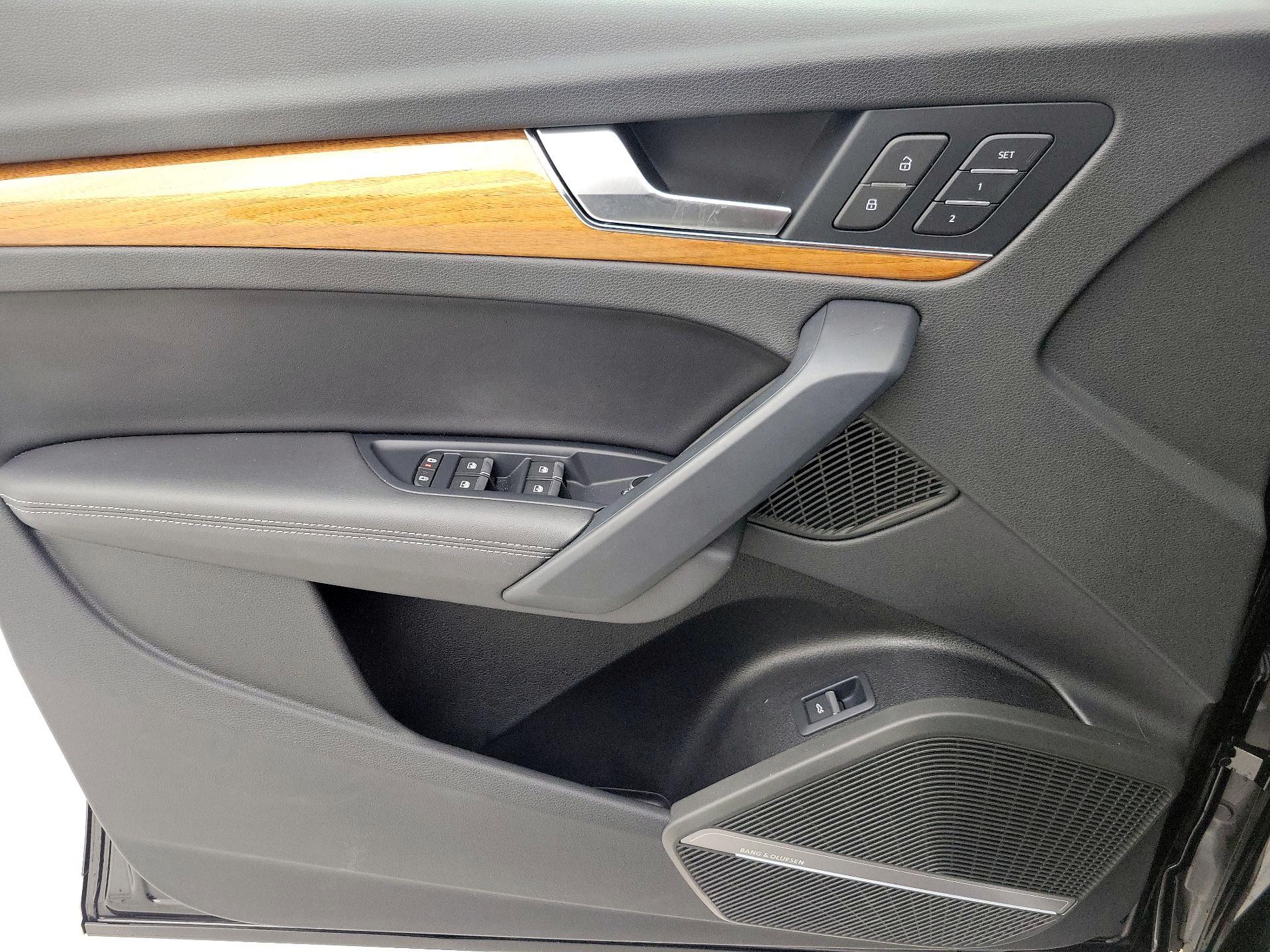 Thumbnail: 2023 Audi Q5 - 12