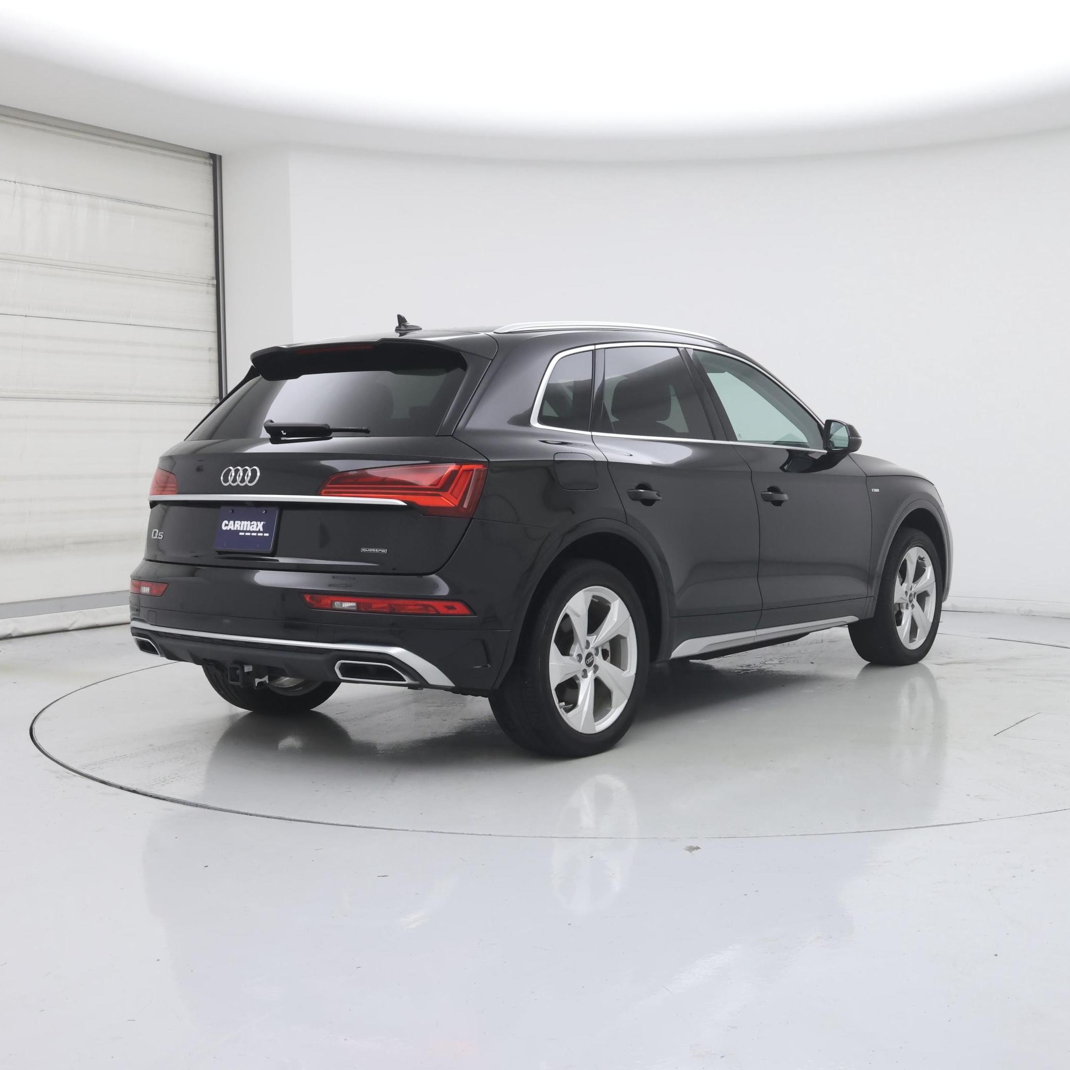 Thumbnail: 2023 Audi Q5 - 8