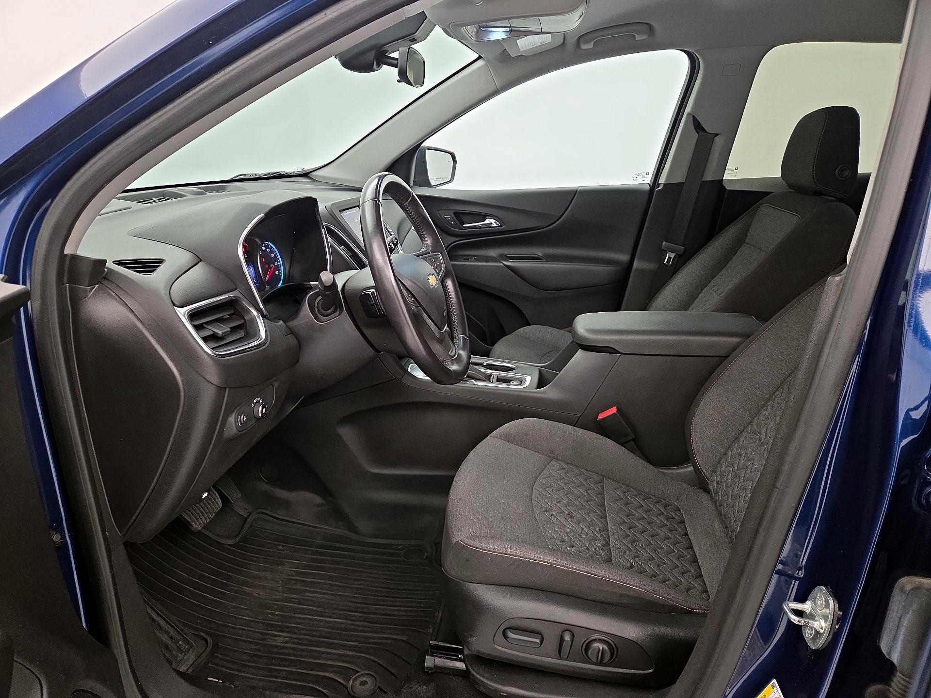 Thumbnail: 2022 Chevrolet Equinox - 11