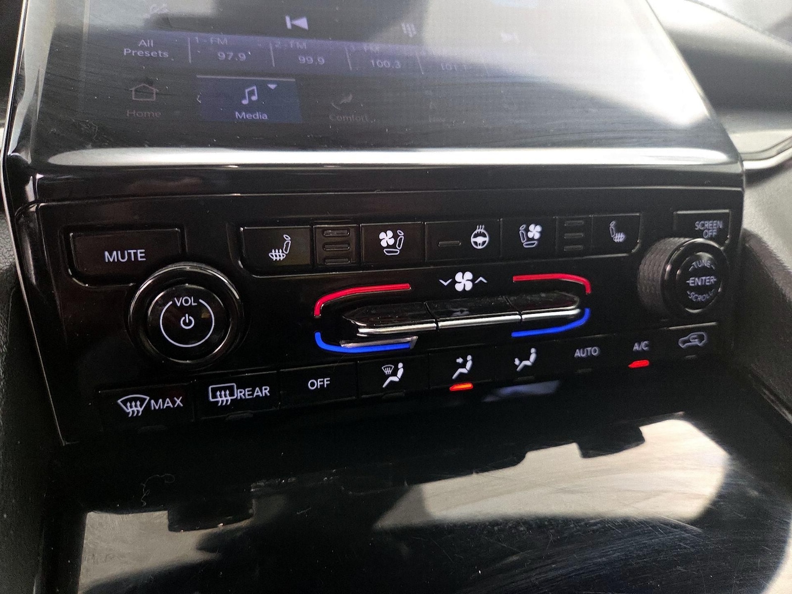 2023 Jeep Grand Cherokee Trailhawk 4xe - Photo 18