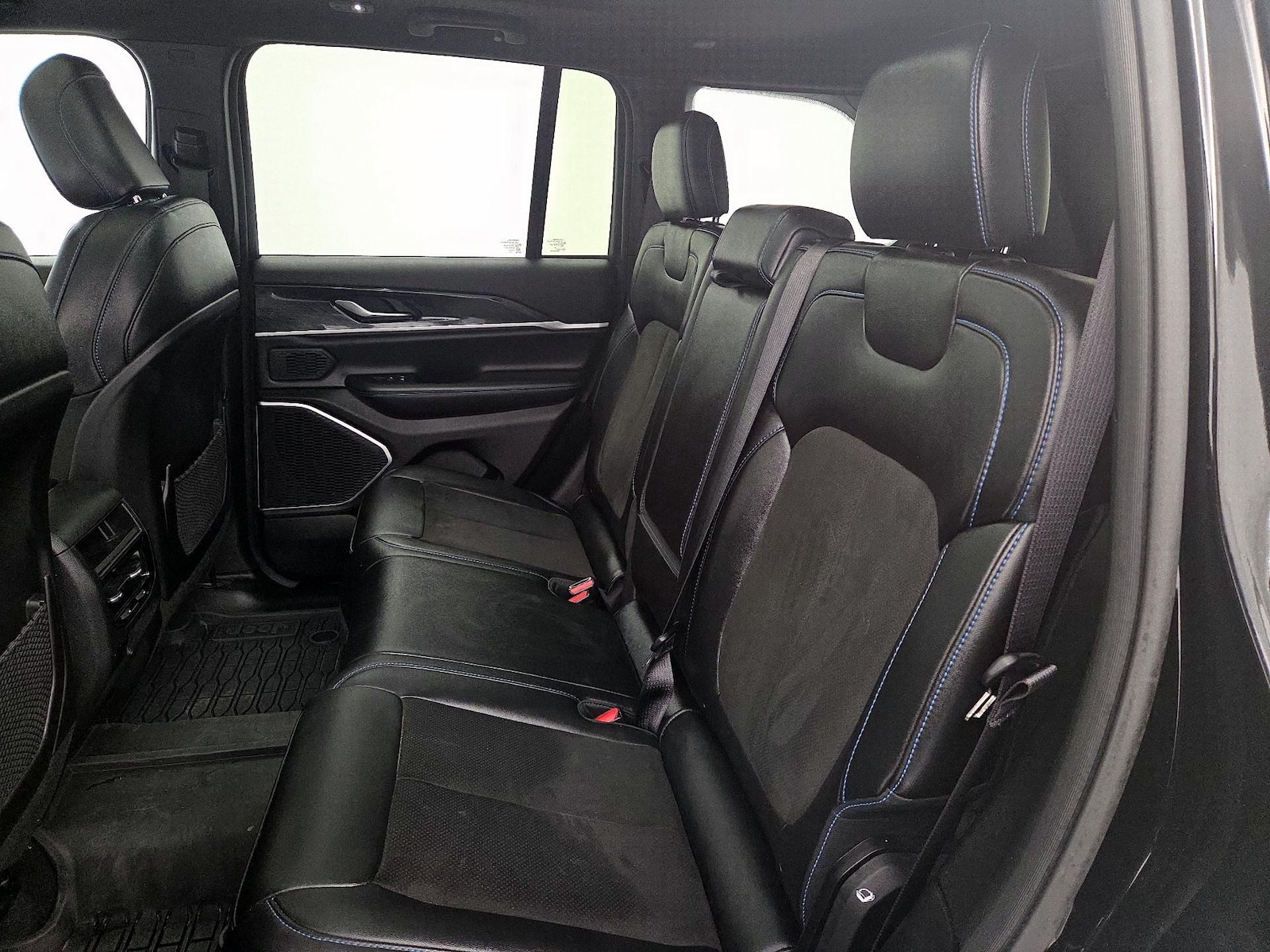 2023 Jeep Grand Cherokee Trailhawk 4xe - Photo 22
