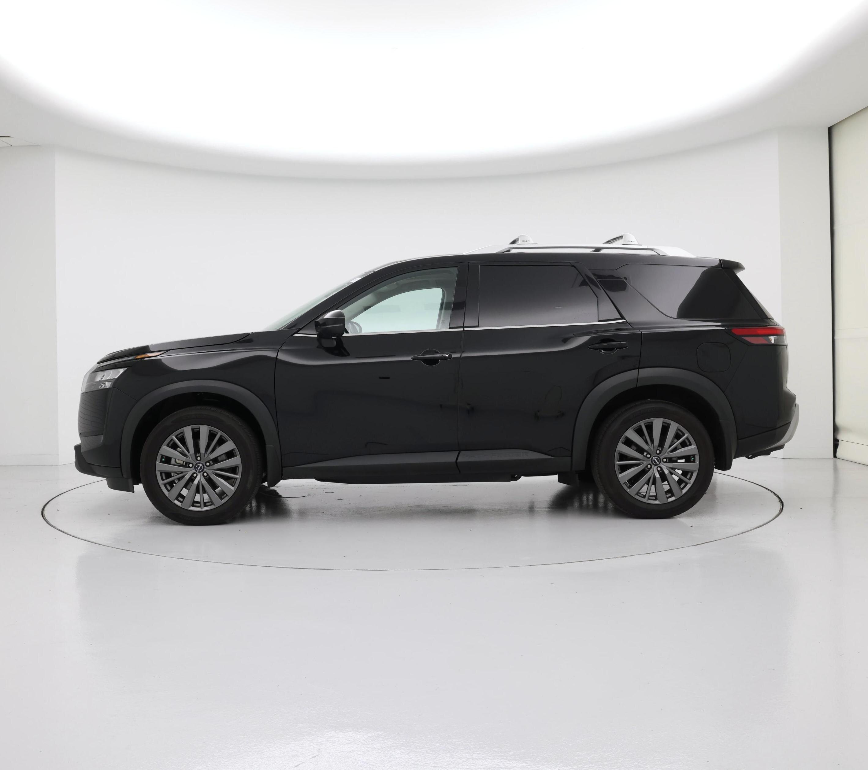 Thumbnail: 2025 Nissan Pathfinder - 3