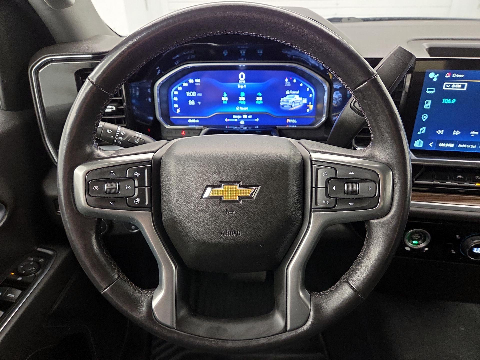 Thumbnail: 2022 Chevrolet Silverado 1500 - 10
