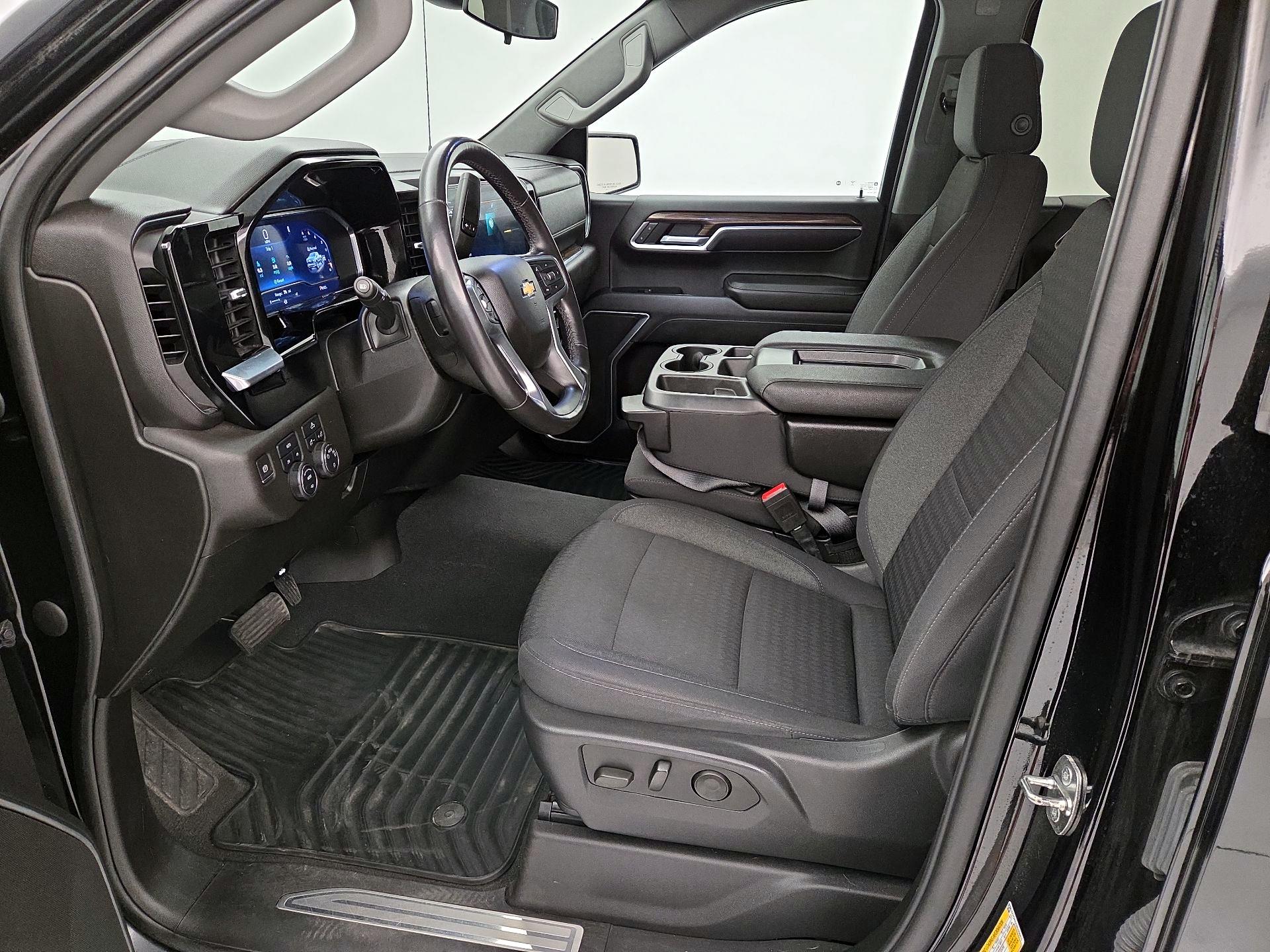 Thumbnail: 2022 Chevrolet Silverado 1500 - 11