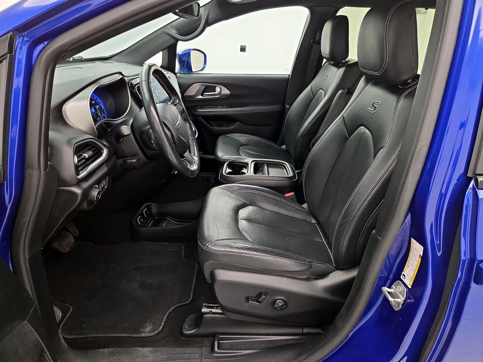 2020 Chrysler Pacifica AWD LAUNCH EDITION - Photo 12
