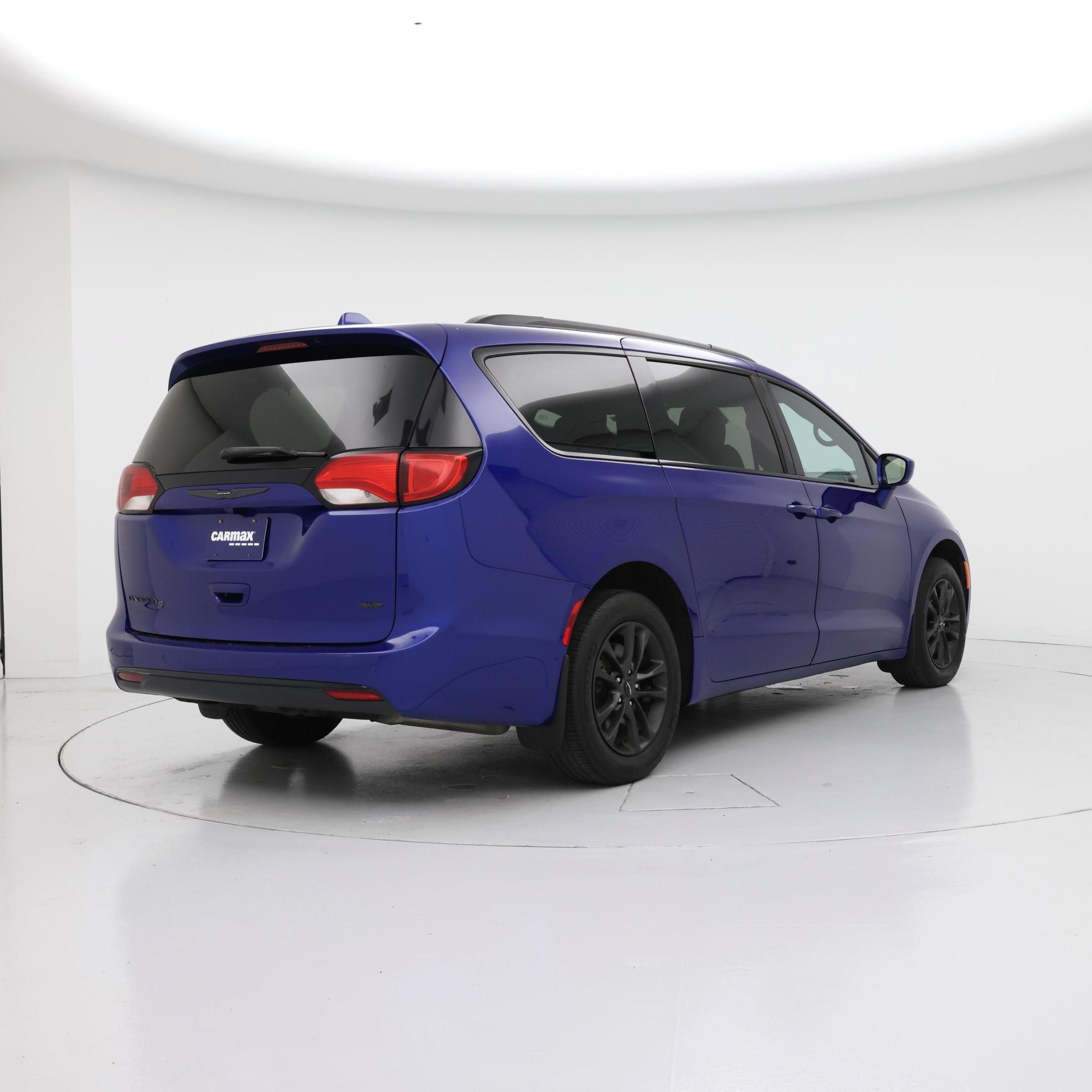 Thumbnail: 2020 Chrysler Pacifica - 8