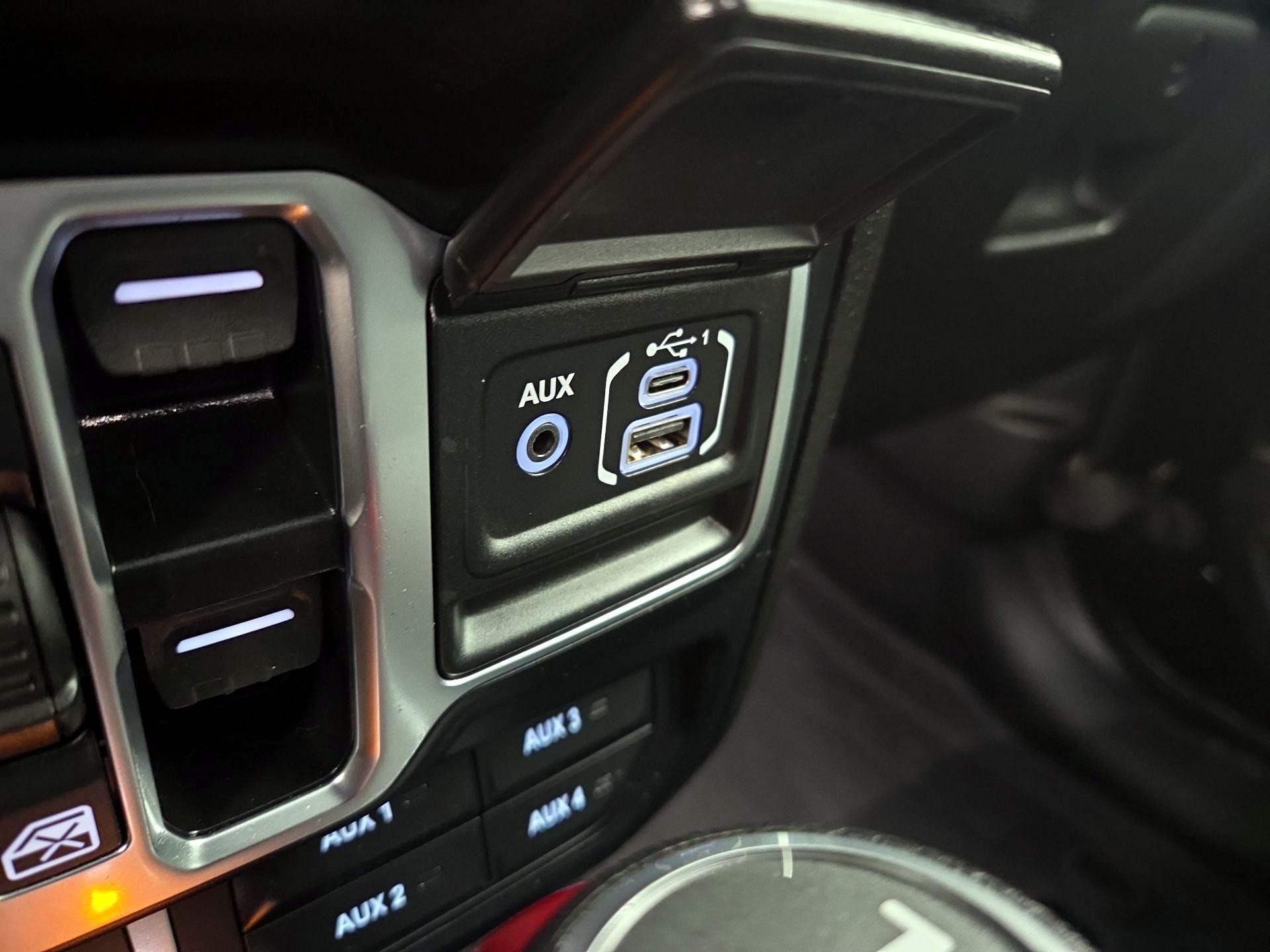 Thumbnail: 2025 Jeep Wrangler - 18