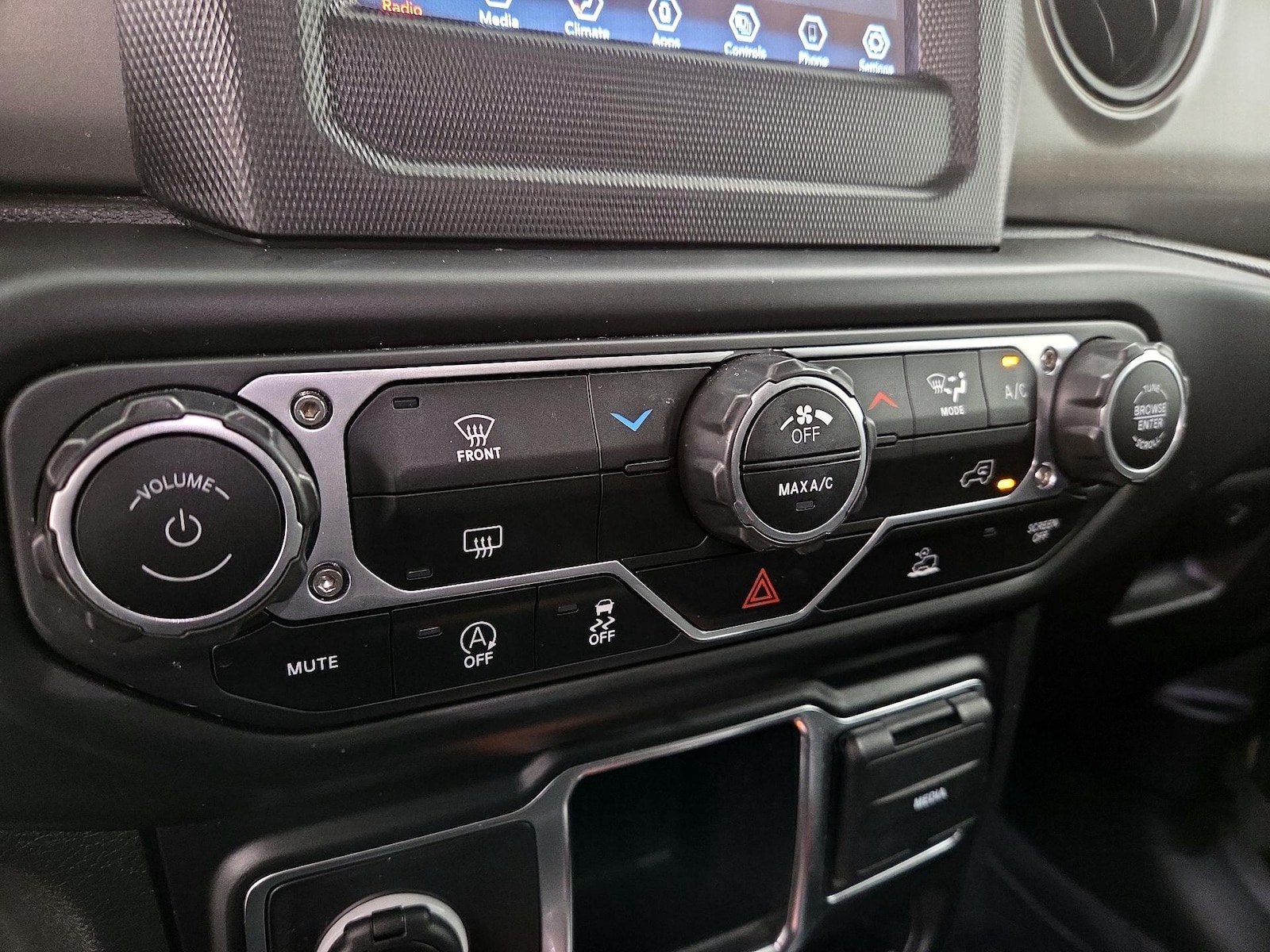 2022 Jeep Wrangler Unlimited Willys Sport - Photo 17