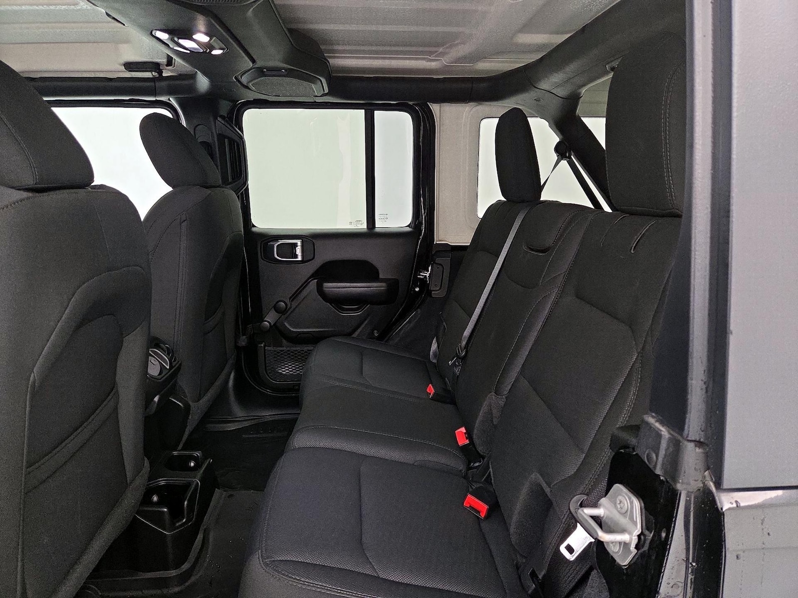 2022 Jeep Wrangler Unlimited Willys Sport - Photo 20