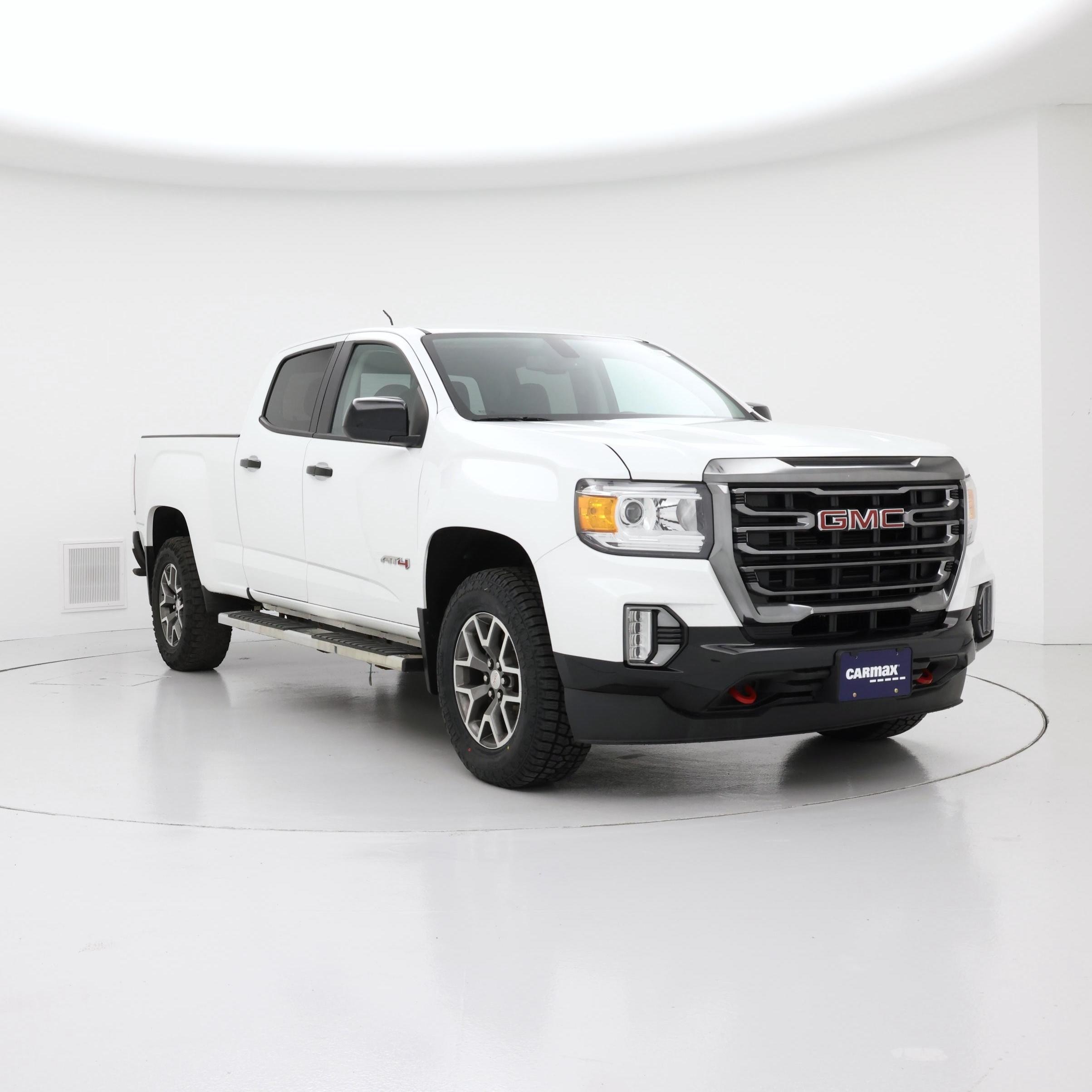  2022 GMC Canyon AT4 Crew Cab 4WD with Leather   