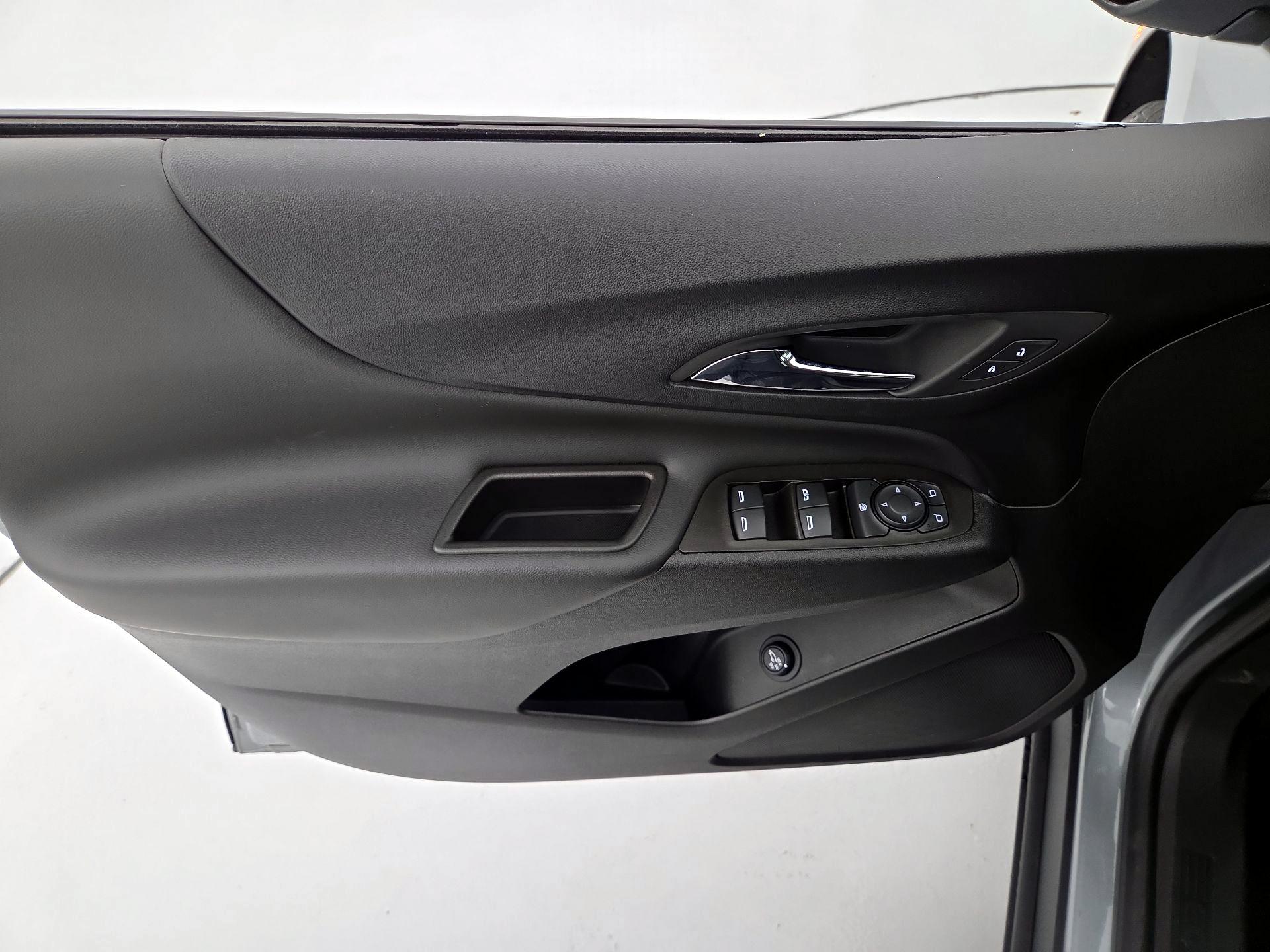 Thumbnail: 2023 Chevrolet Equinox - 12