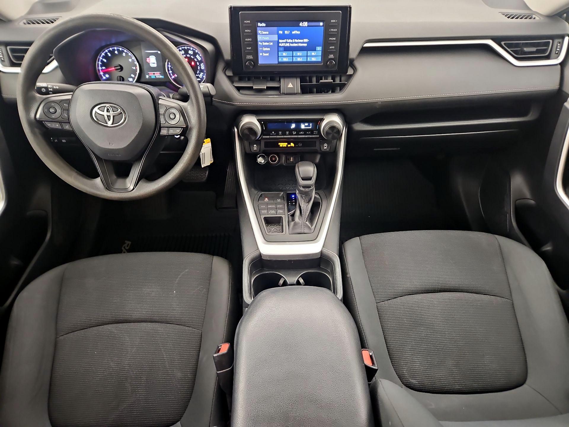 Thumbnail: 2019 Toyota RAV4 - 9