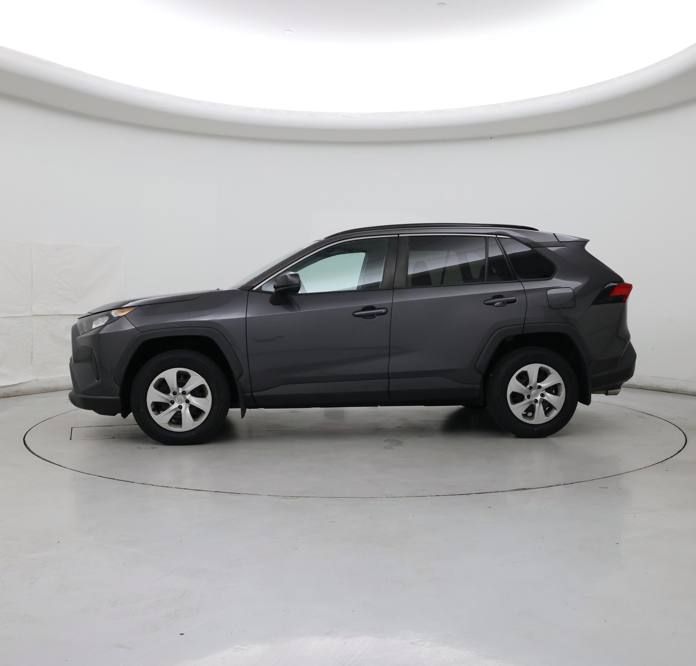 Thumbnail: 2019 Toyota RAV4 - 3