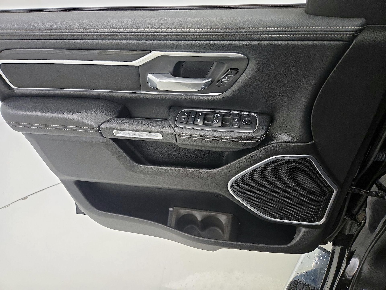 2020 RAM Ram 1500 Pickup Laramie - Photo 13