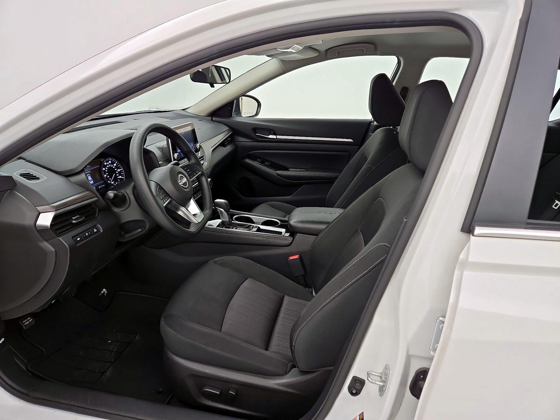 Thumbnail: 2023 Nissan Altima - 11