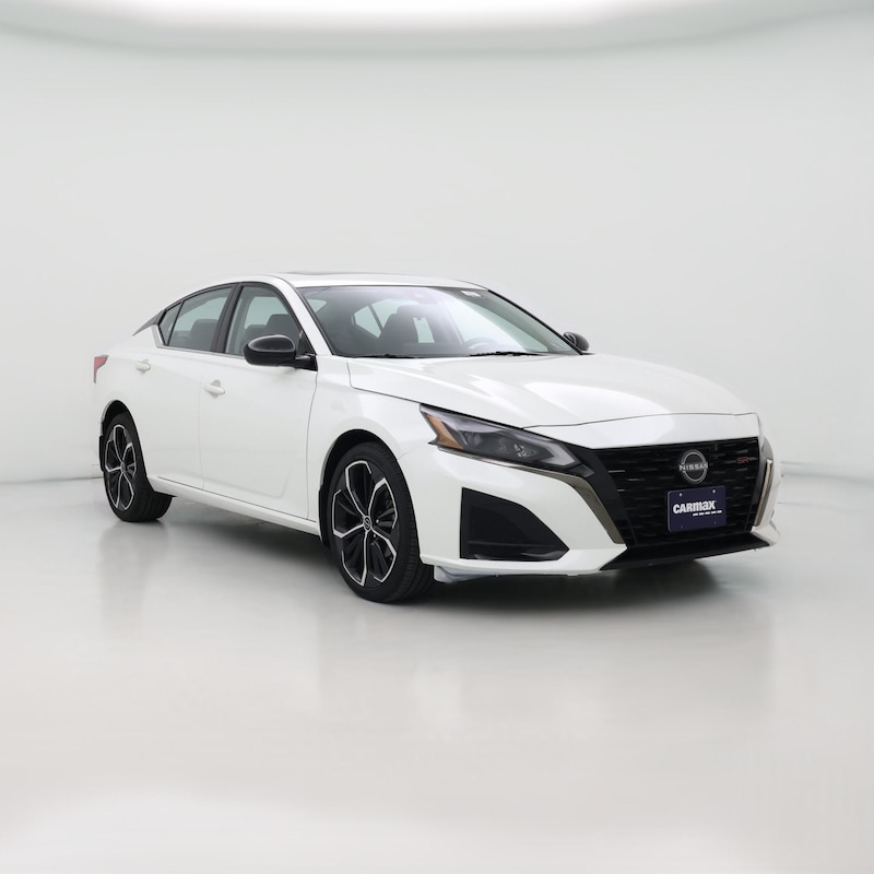 2023 Nissan Altima SR