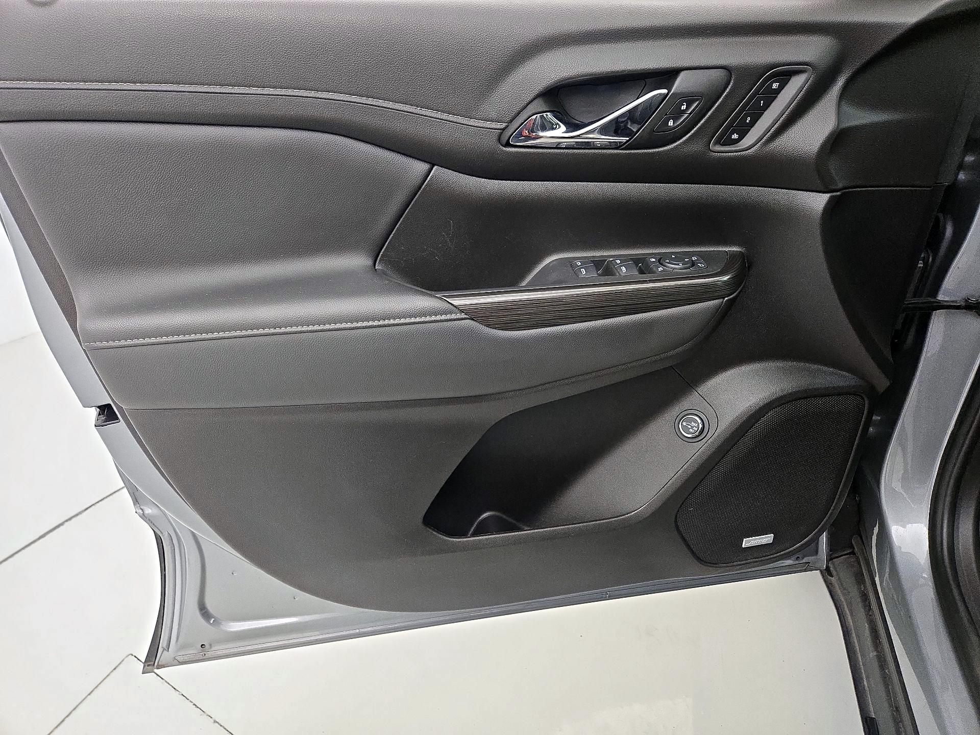 Thumbnail: 2023 GMC Acadia - 12