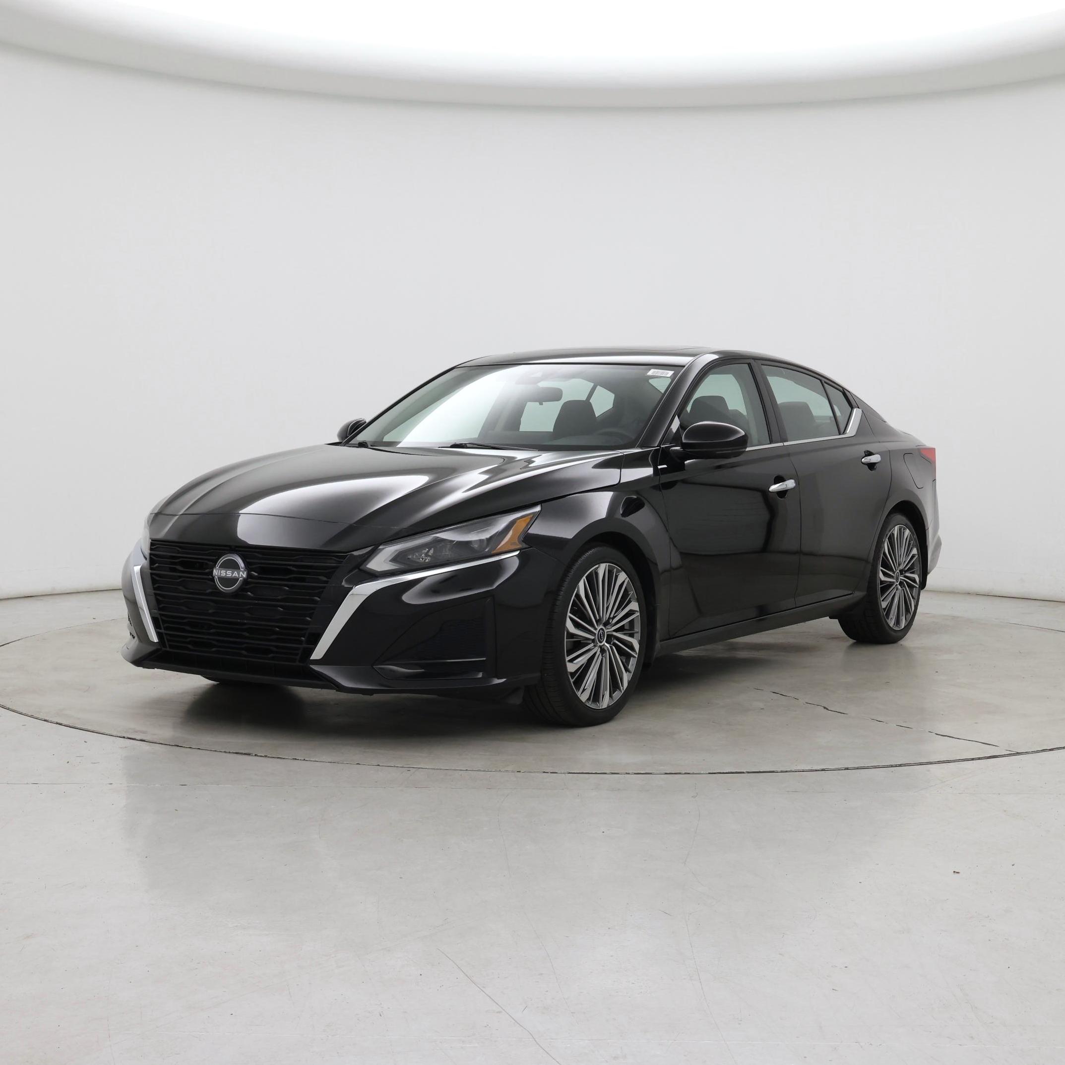 Thumbnail: 2023 Nissan Altima - 4