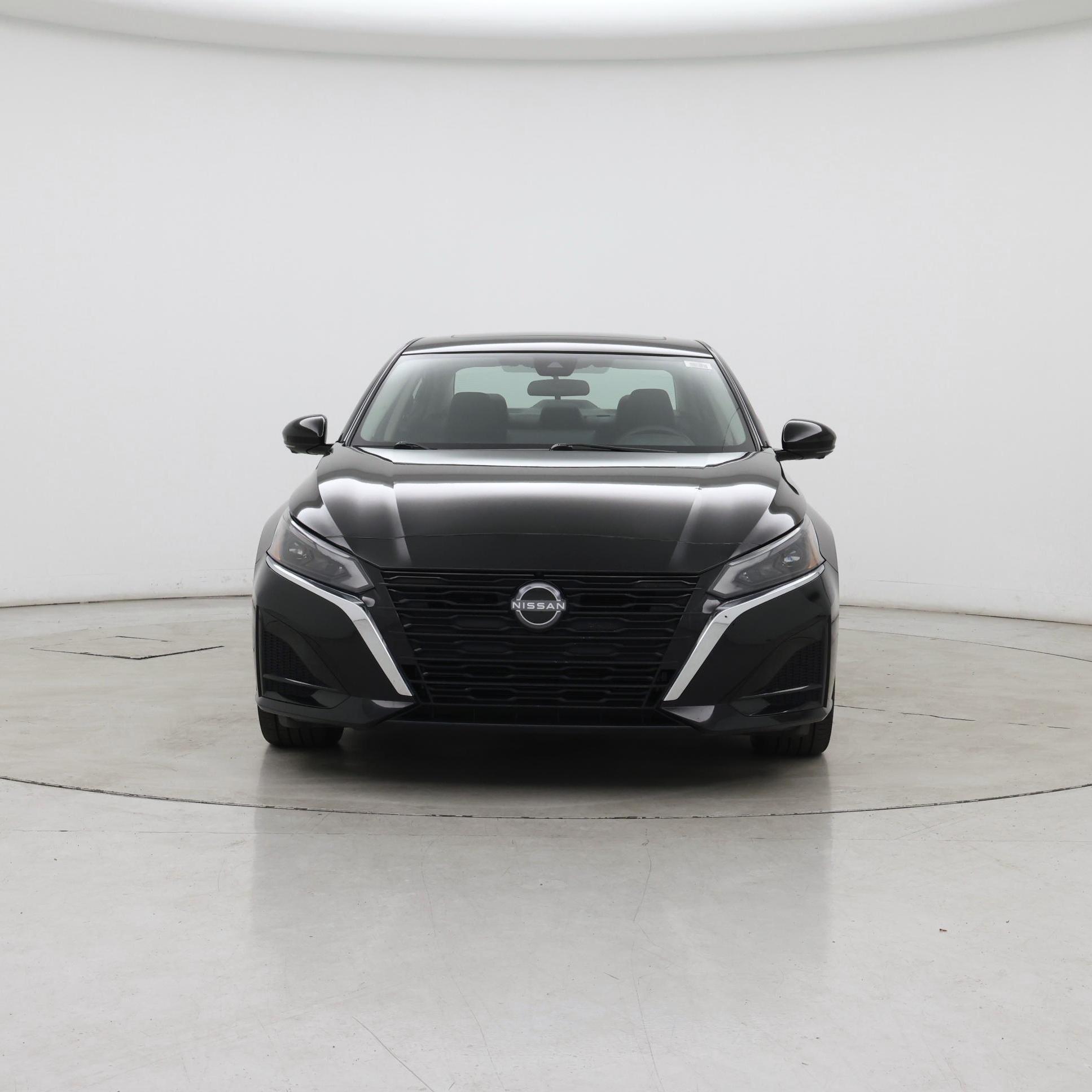 Thumbnail: 2023 Nissan Altima - 5
