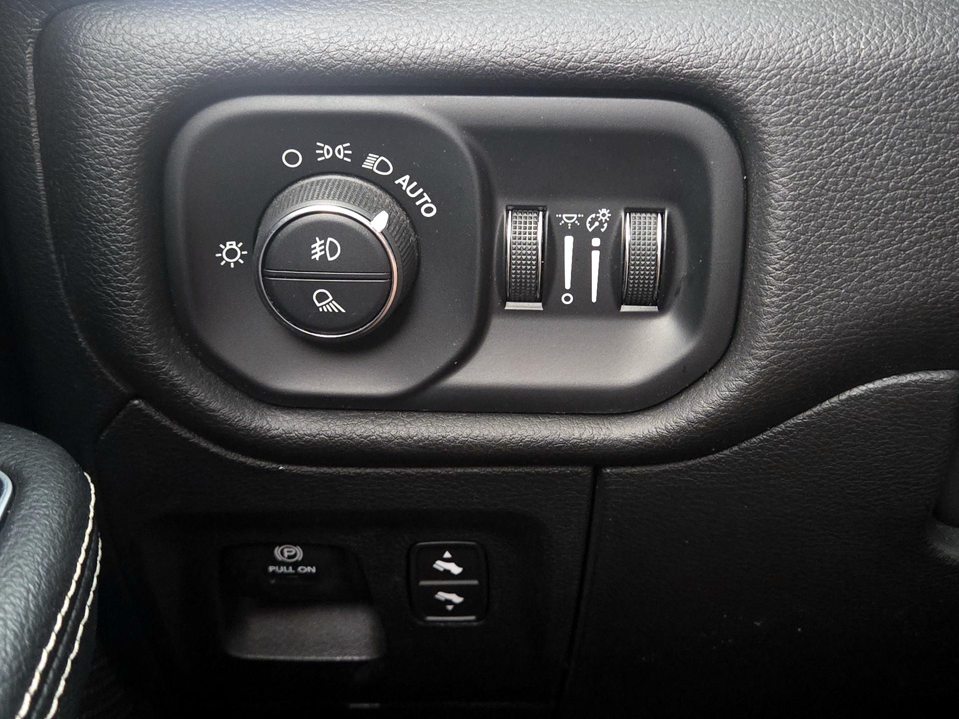 Thumbnail: 2023 RAM 1500 - 13