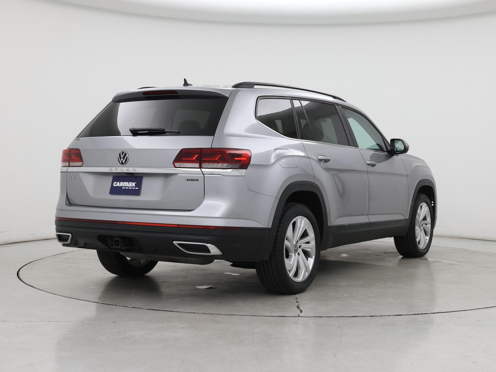 2023 Volkswagen Atlas SE w/Tech - Photo 9