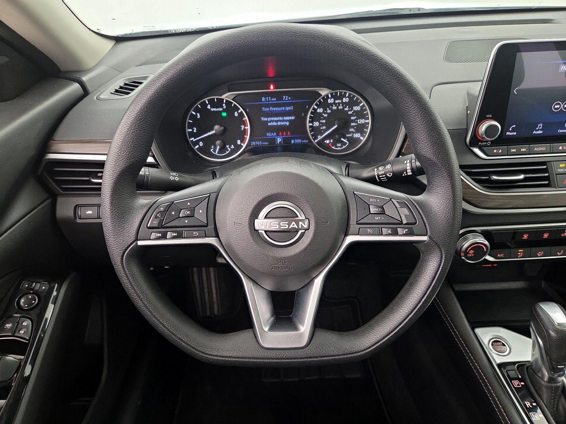 Thumbnail: 2023 Nissan Altima - 10