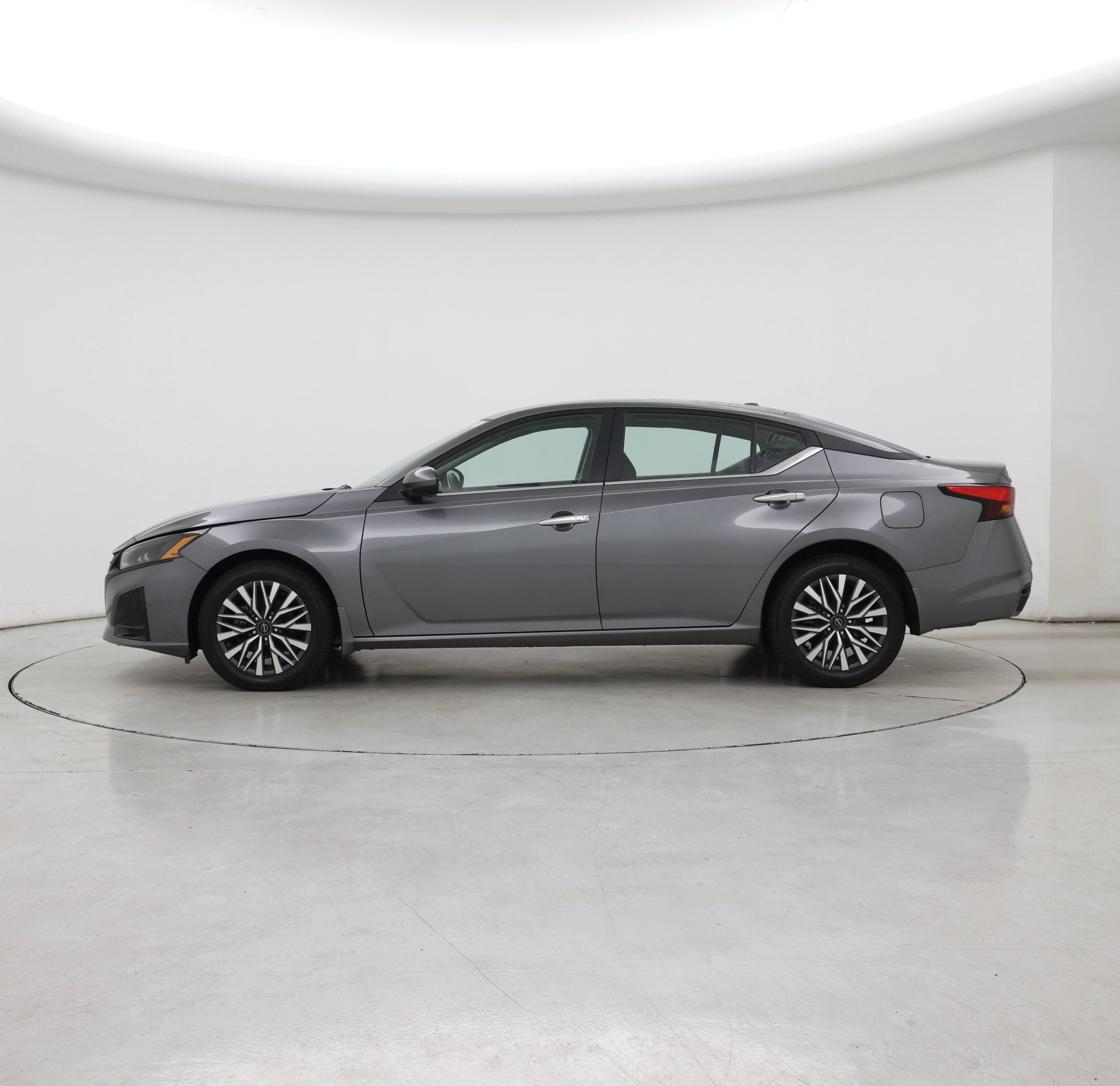 Thumbnail: 2023 Nissan Altima - 3