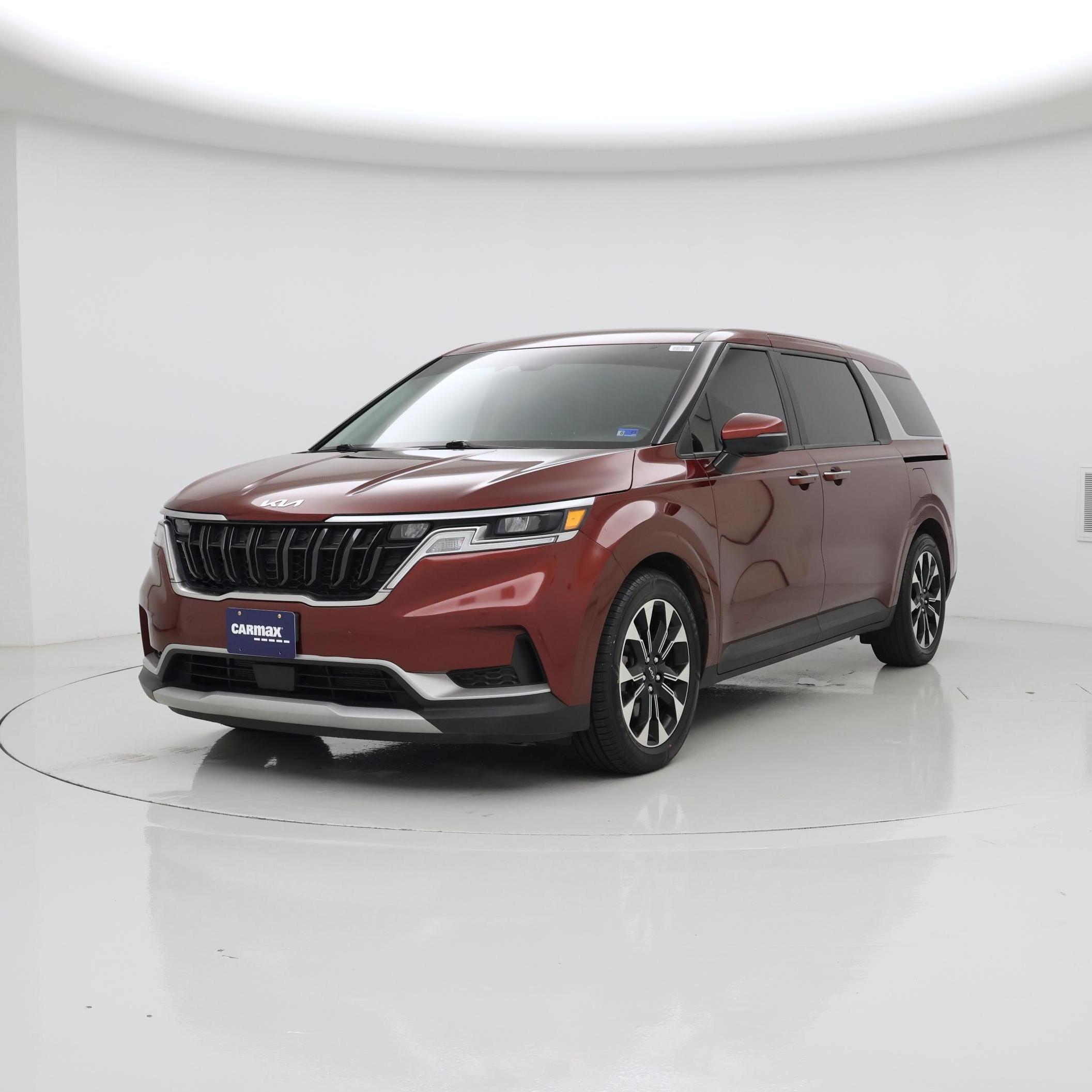 Thumbnail: 2023 Kia Carnival - 4