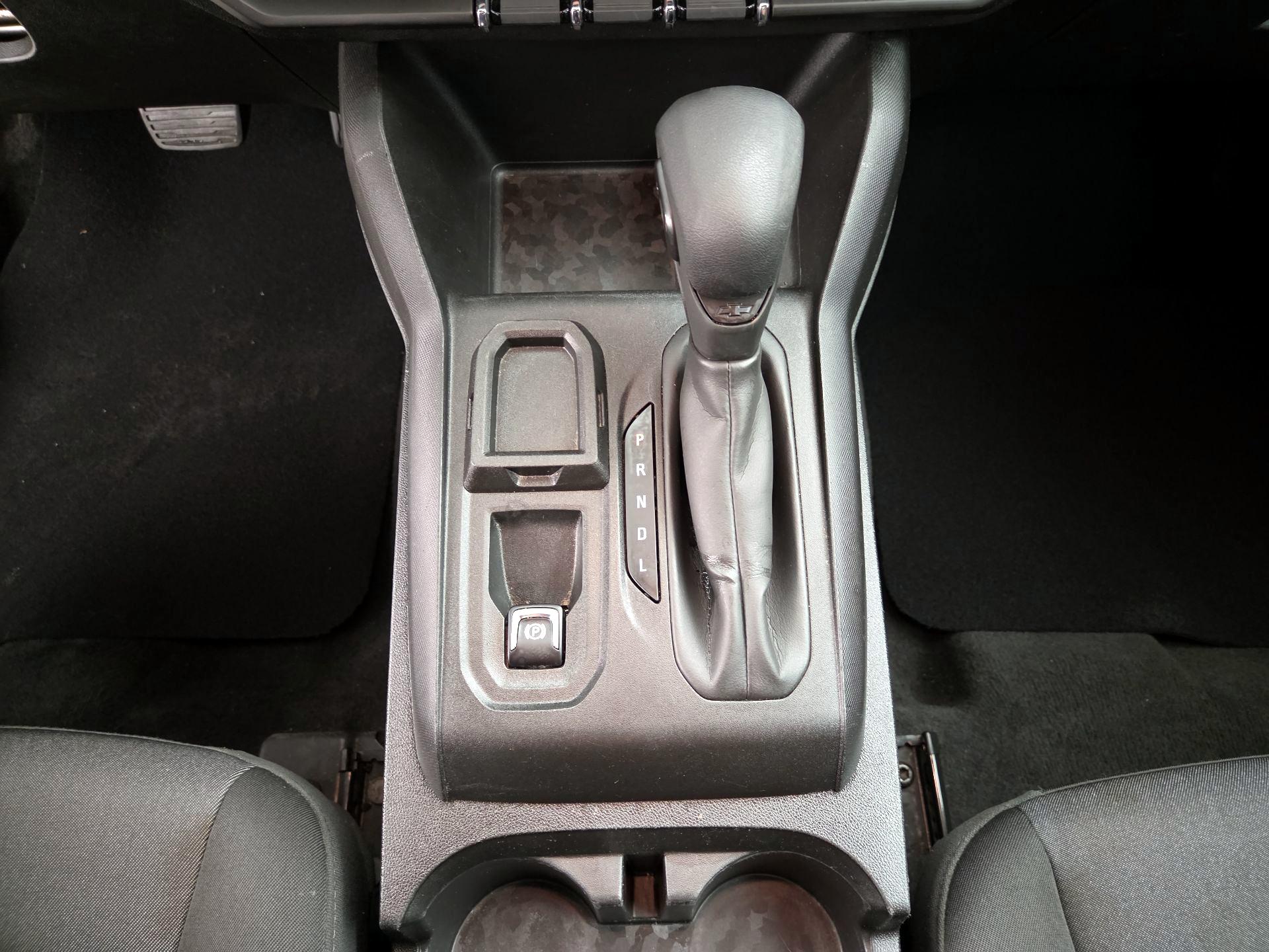 Thumbnail: 2023 Chevrolet Colorado - 17