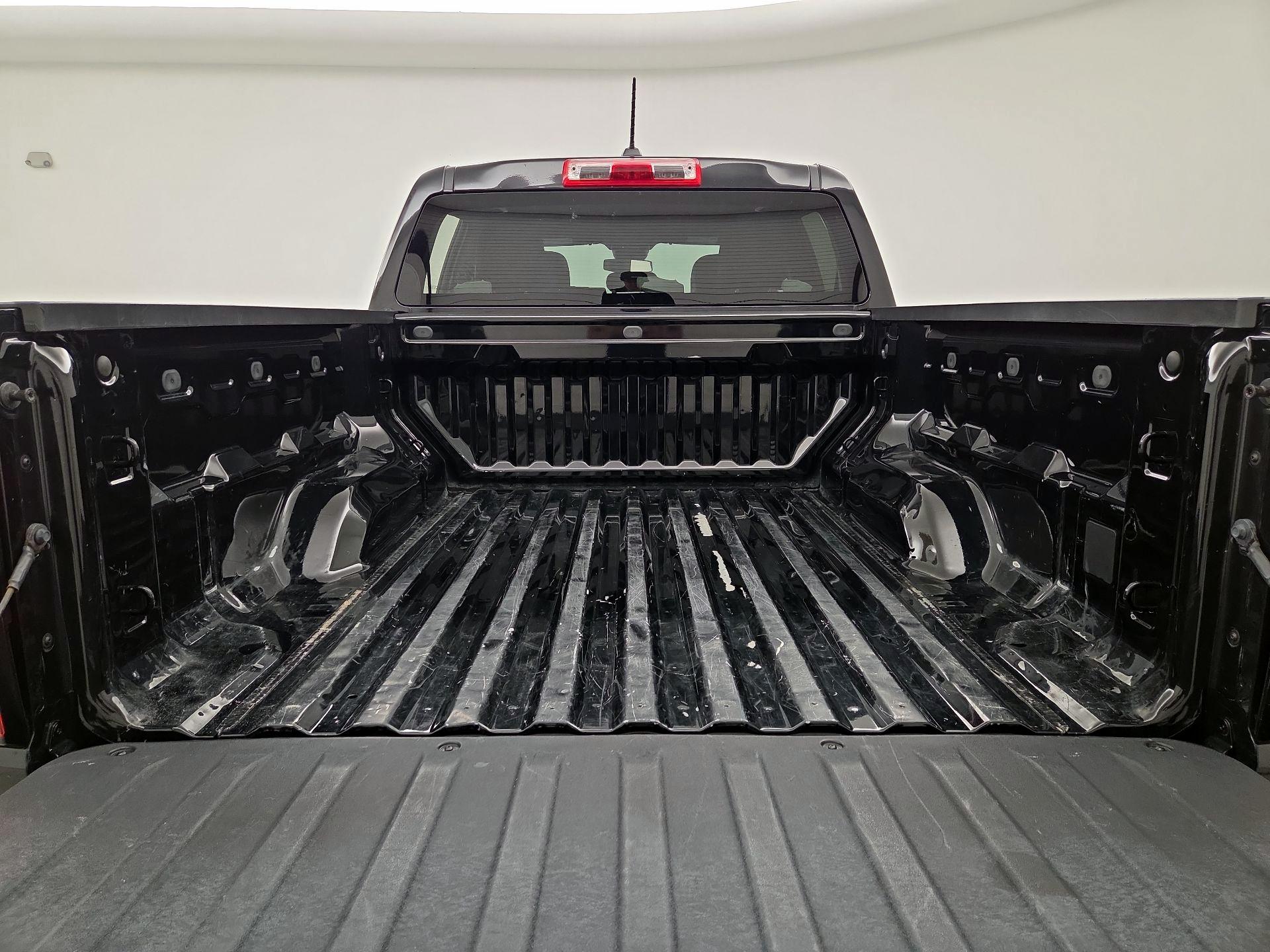 Thumbnail: 2023 Chevrolet Colorado - 20