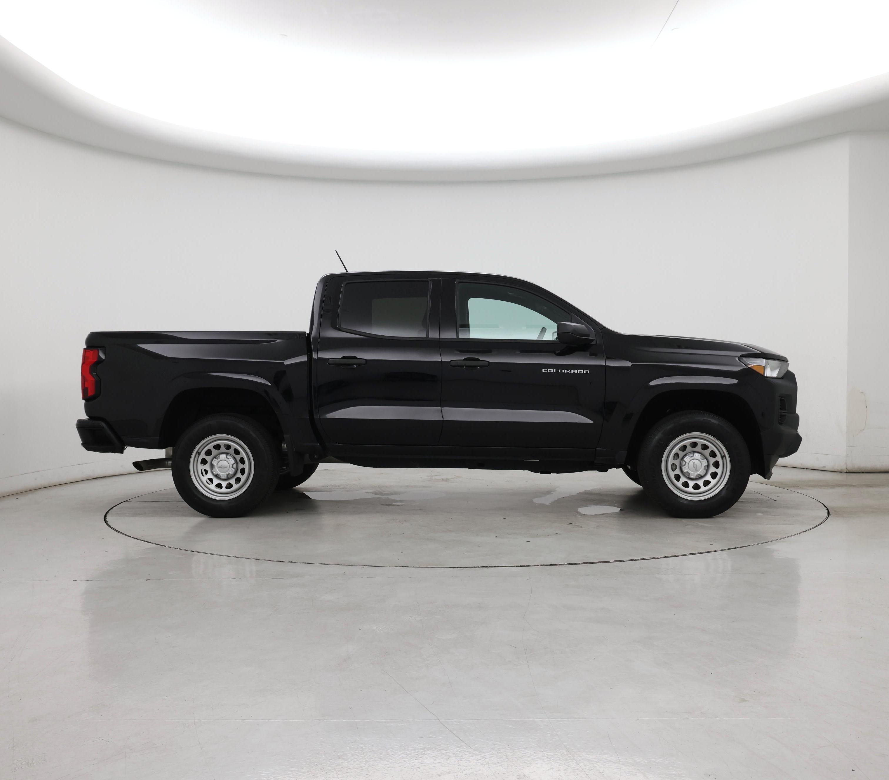Thumbnail: 2023 Chevrolet Colorado - 7