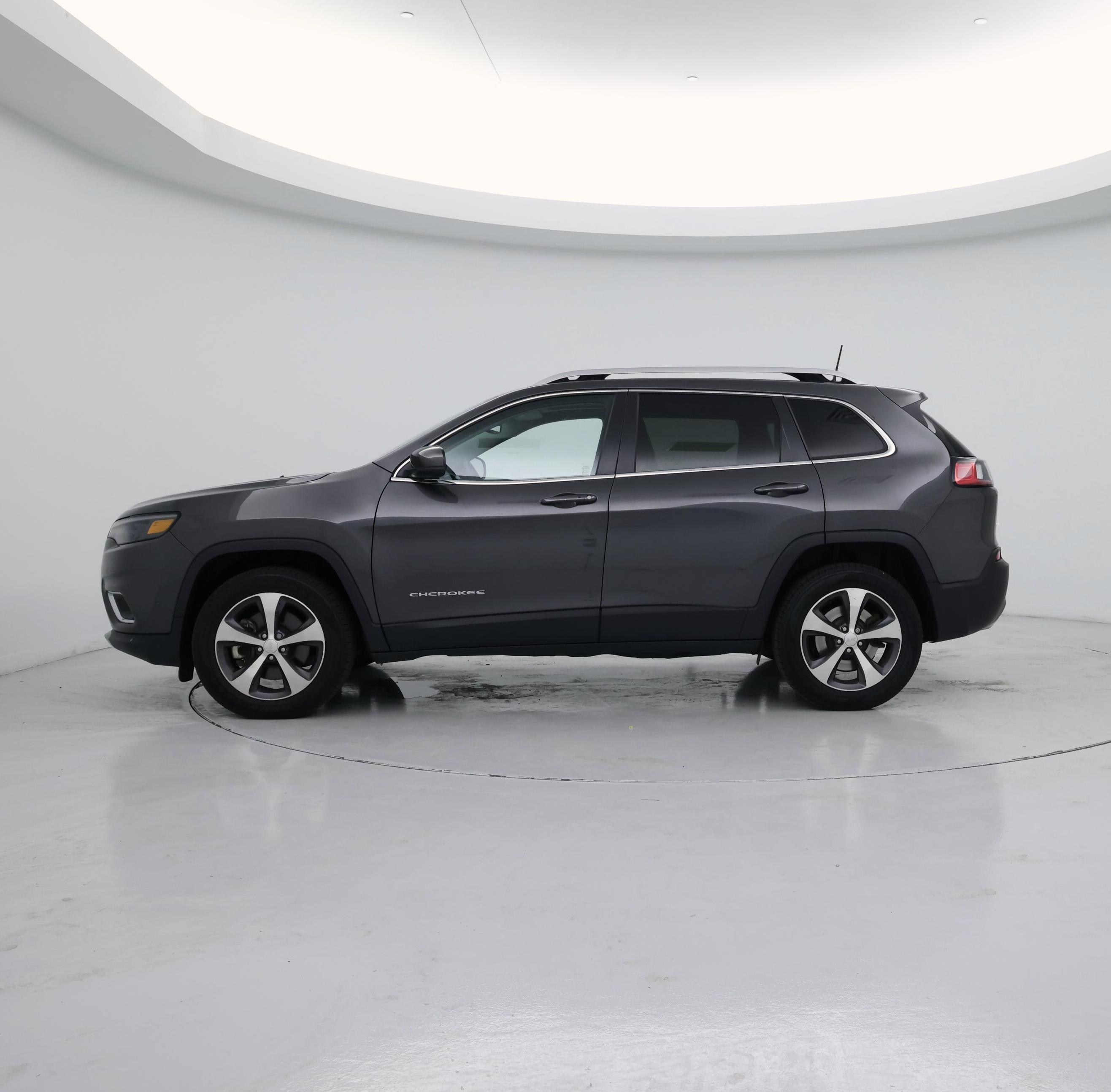 Thumbnail: 2021 Jeep Cherokee - 3