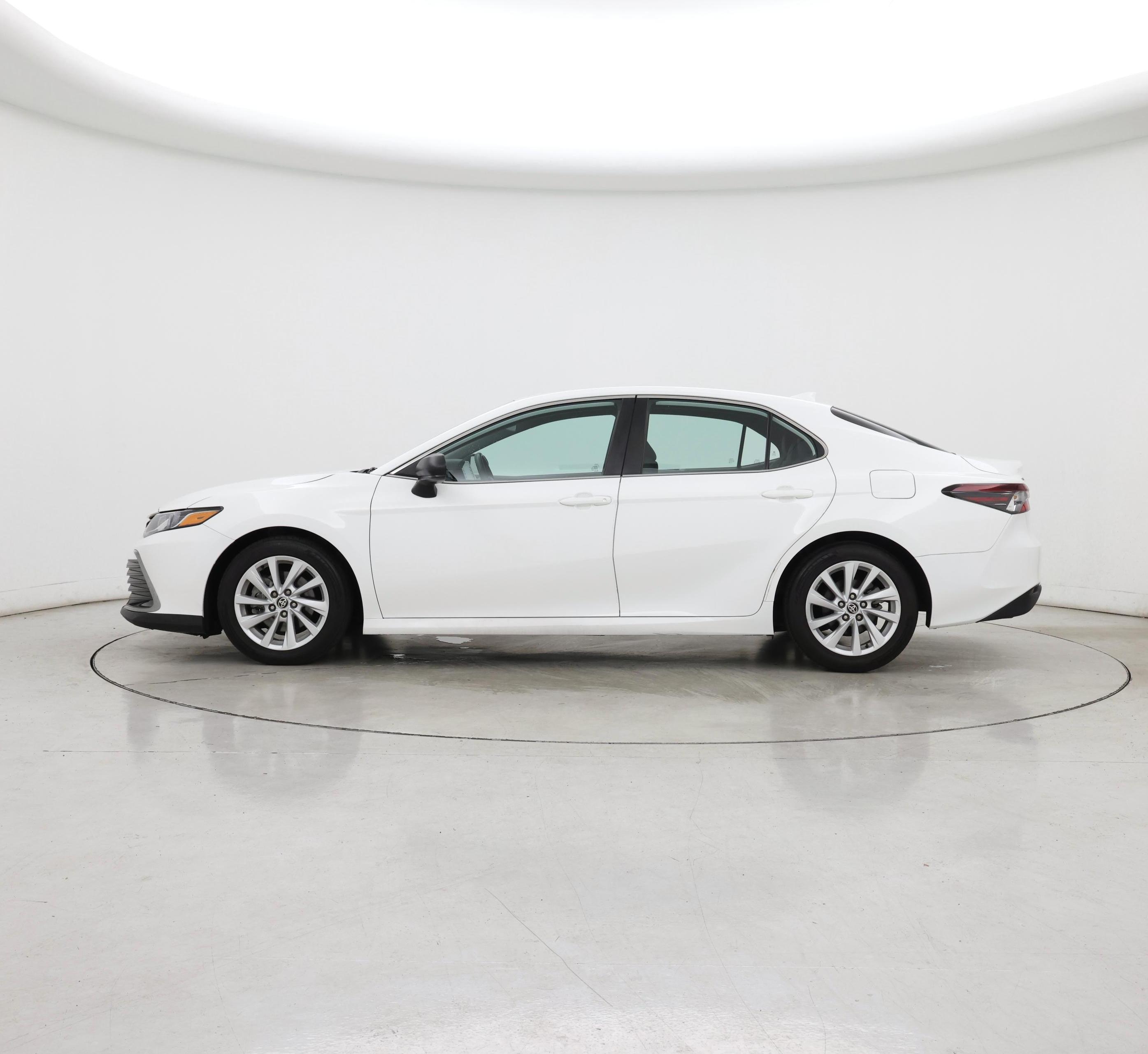 Thumbnail: 2022 Toyota Camry - 3