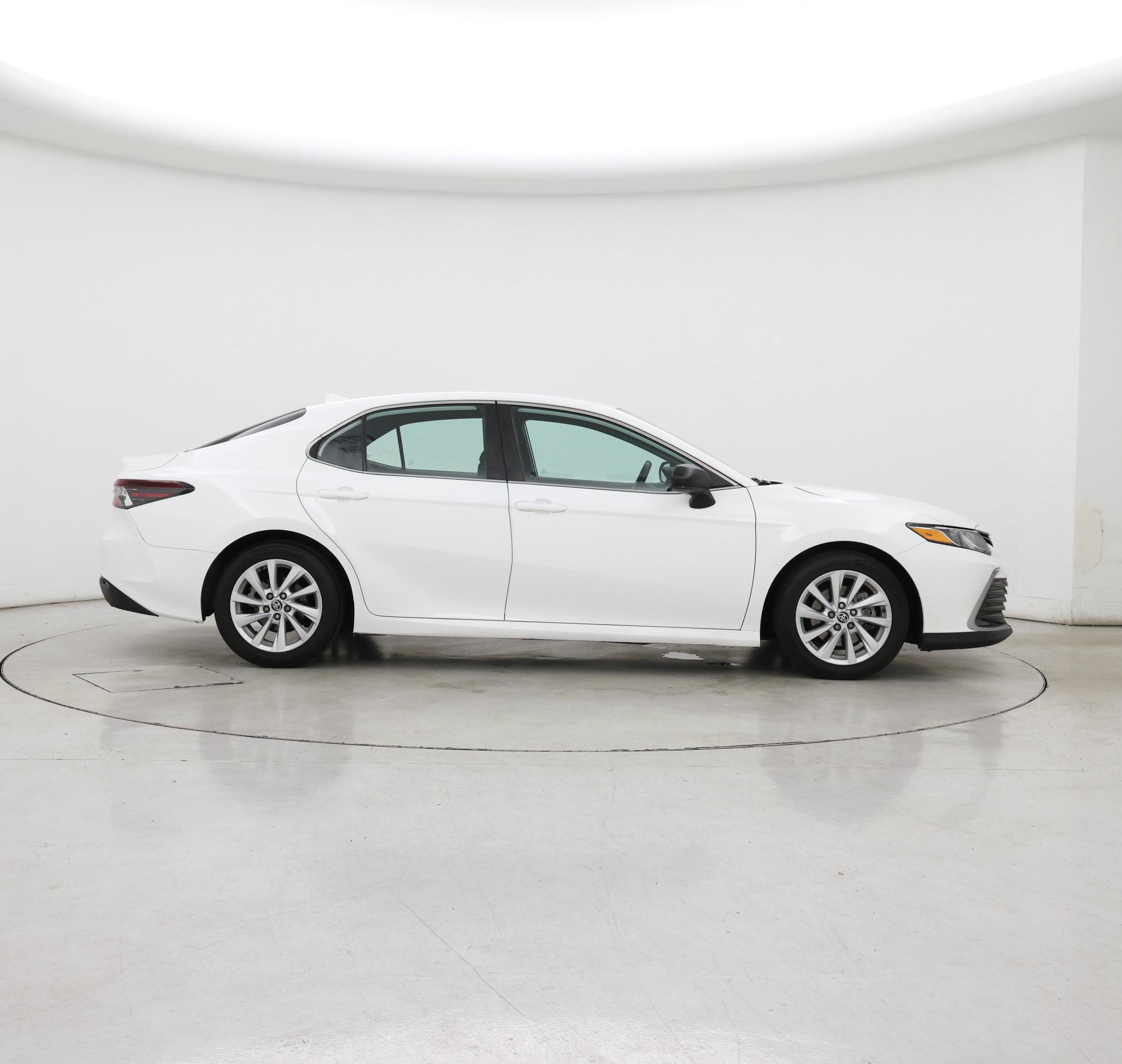 Thumbnail: 2022 Toyota Camry - 7