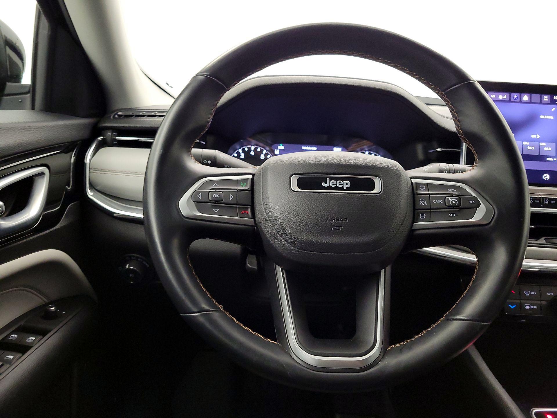 Thumbnail: 2022 Jeep Compass - 10