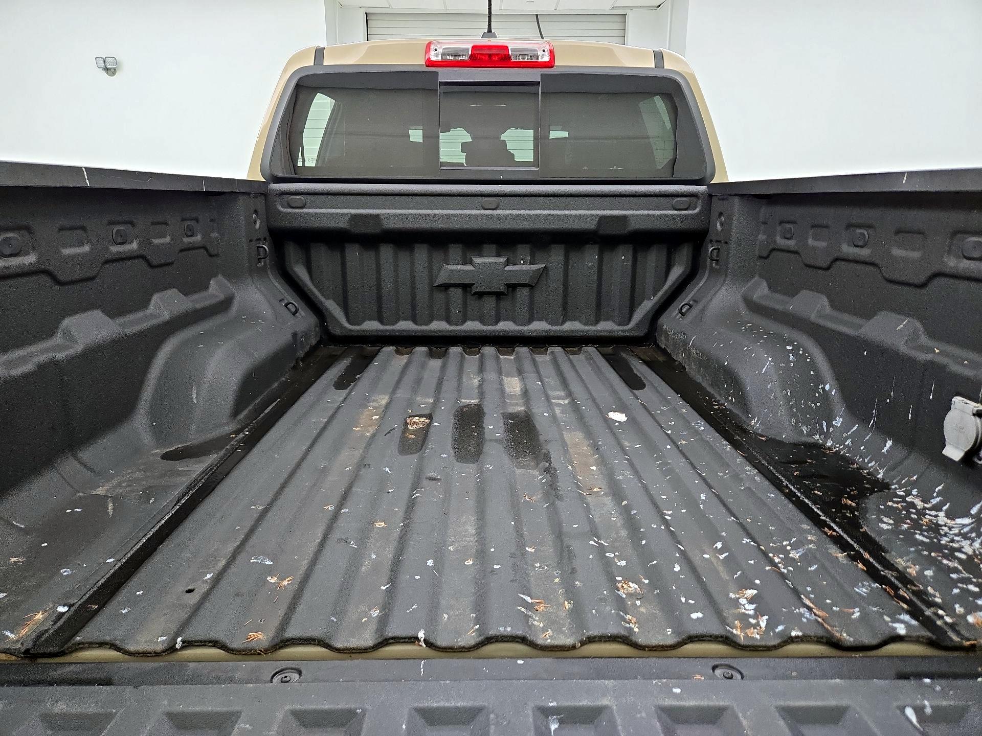 Thumbnail: 2023 Chevrolet Colorado - 20