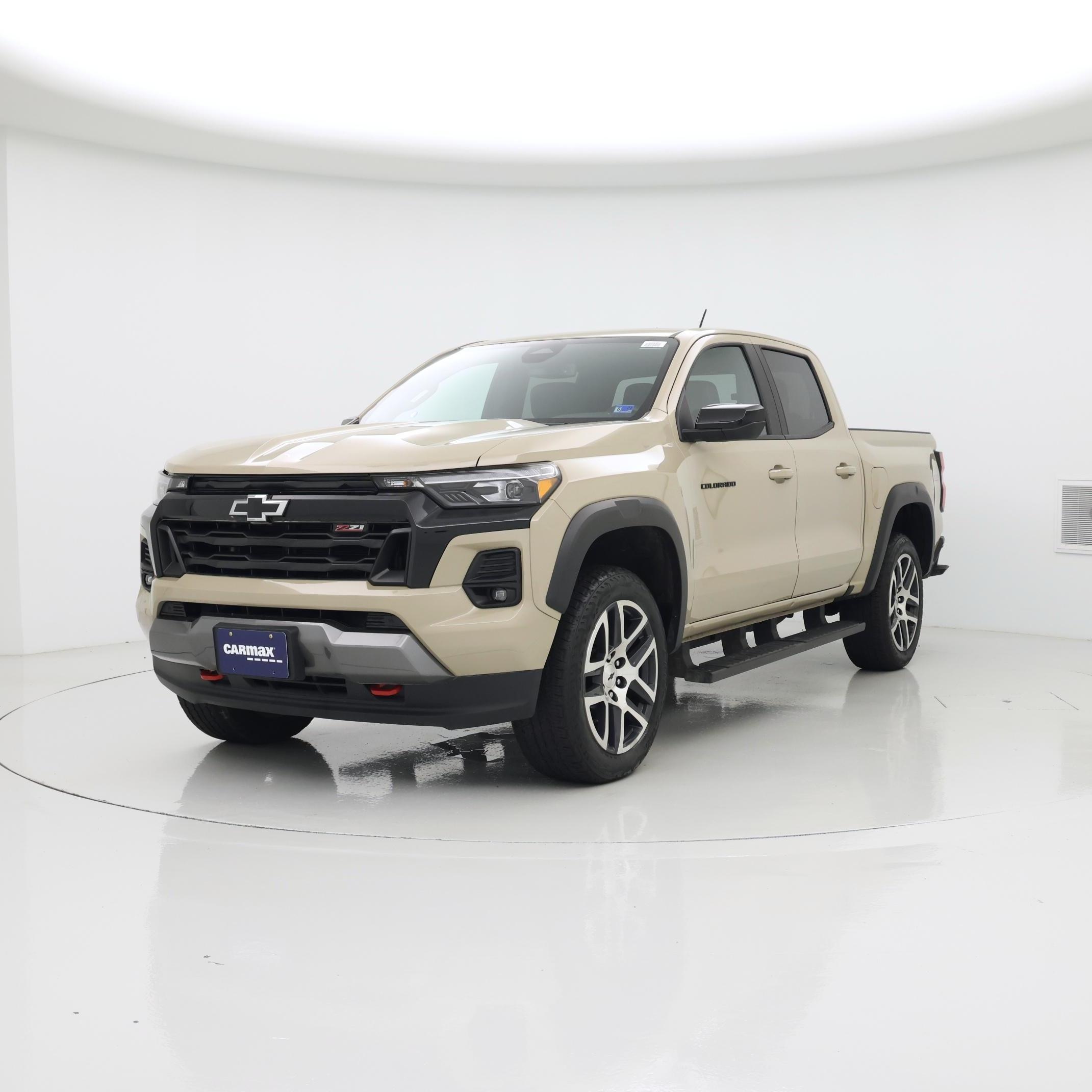 Thumbnail: 2023 Chevrolet Colorado - 4