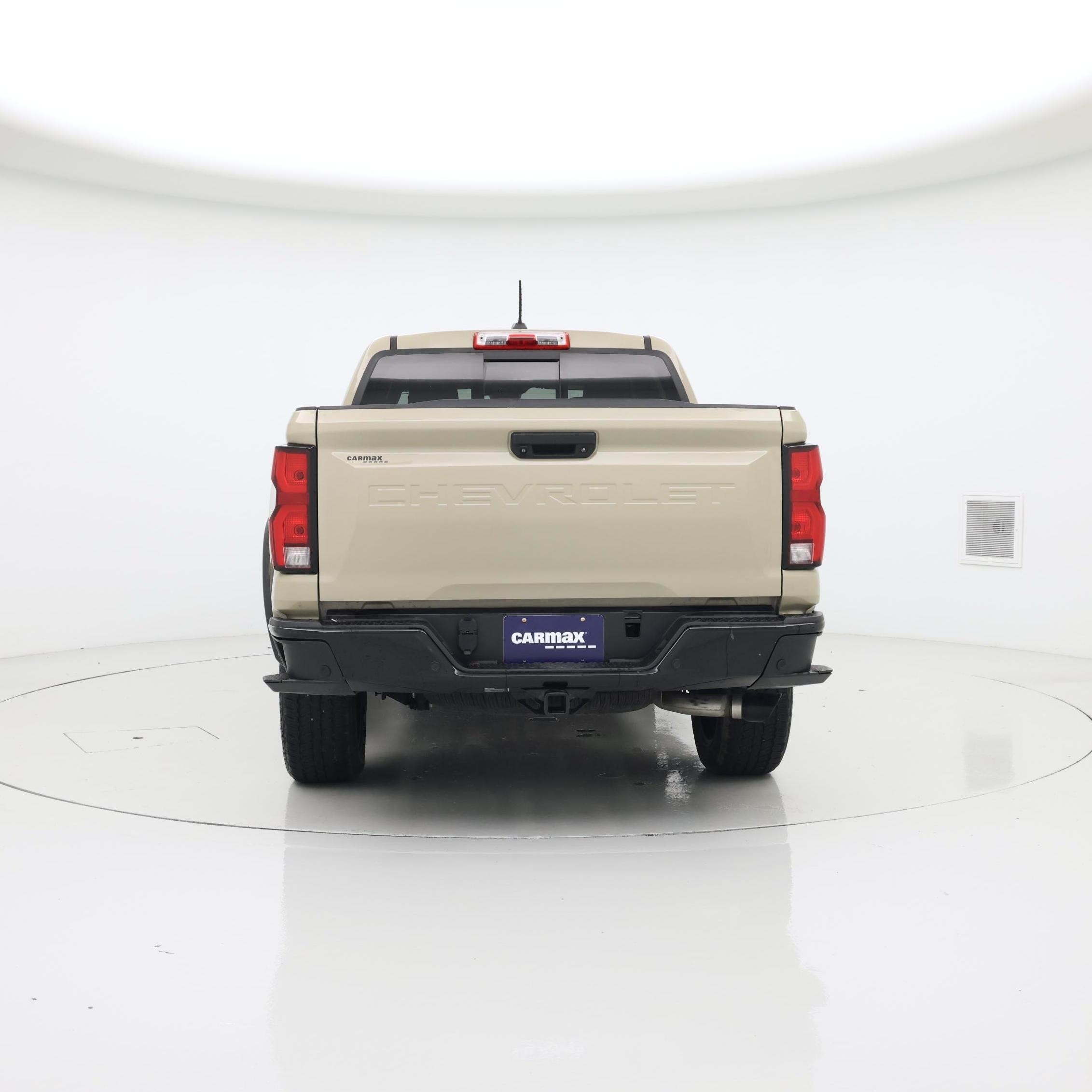 Thumbnail: 2023 Chevrolet Colorado - 6