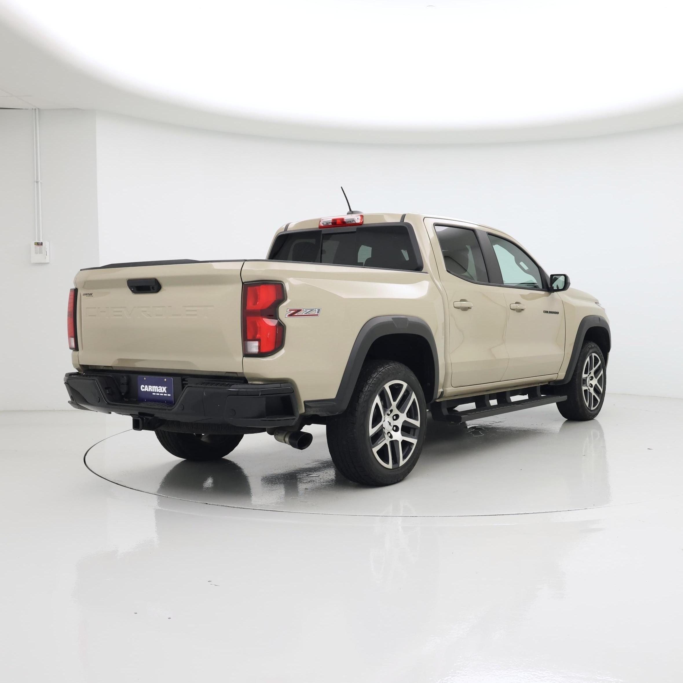 Thumbnail: 2023 Chevrolet Colorado - 8