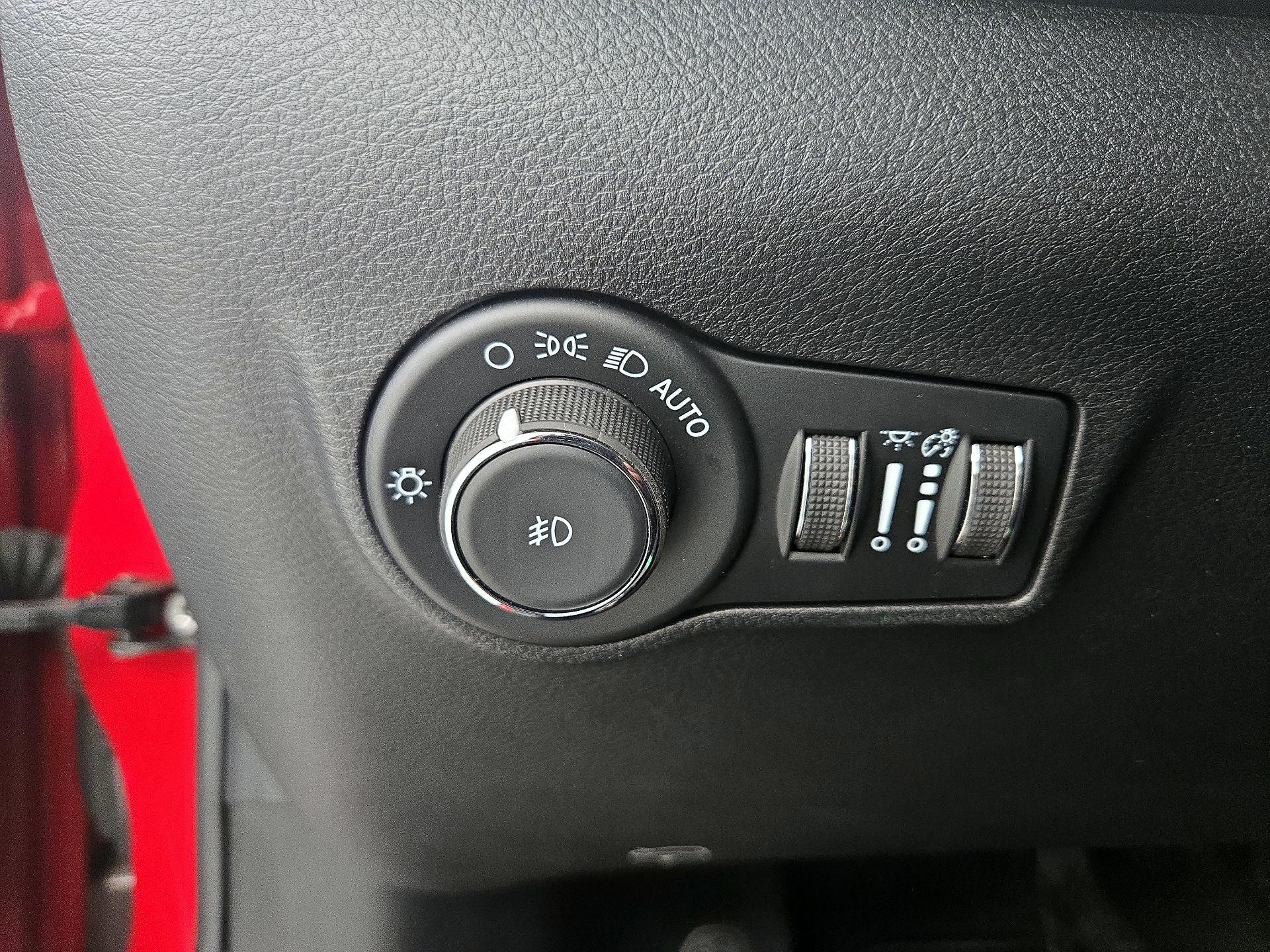 Thumbnail: 2023 Jeep Compass - 13