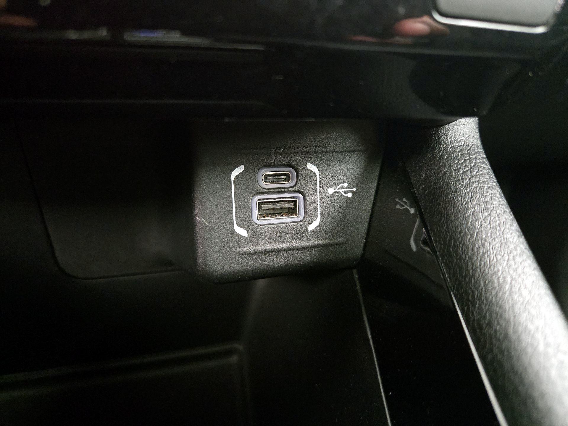 Thumbnail: 2023 Jeep Compass - 19