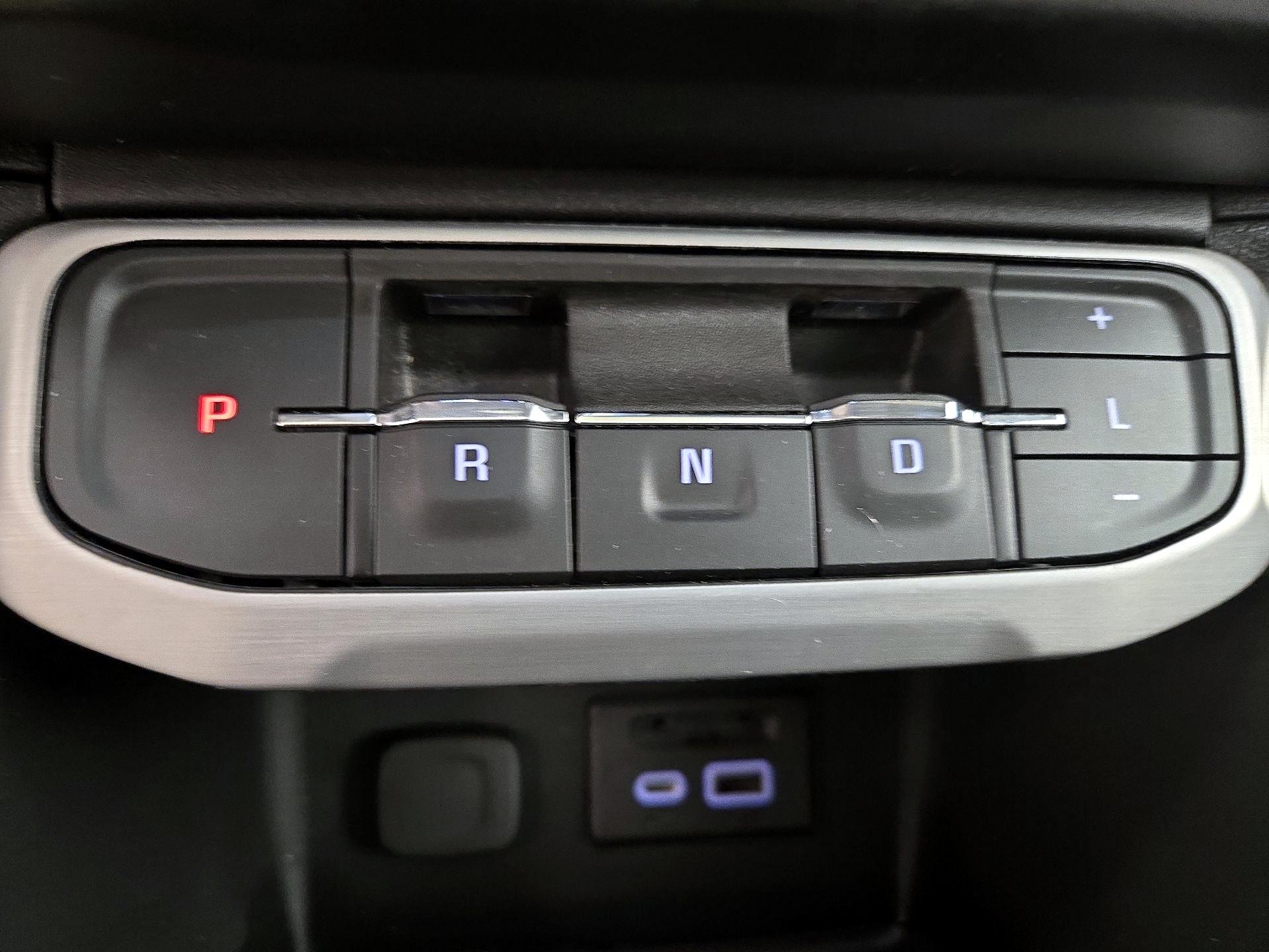 Thumbnail: 2023 GMC Acadia - 17